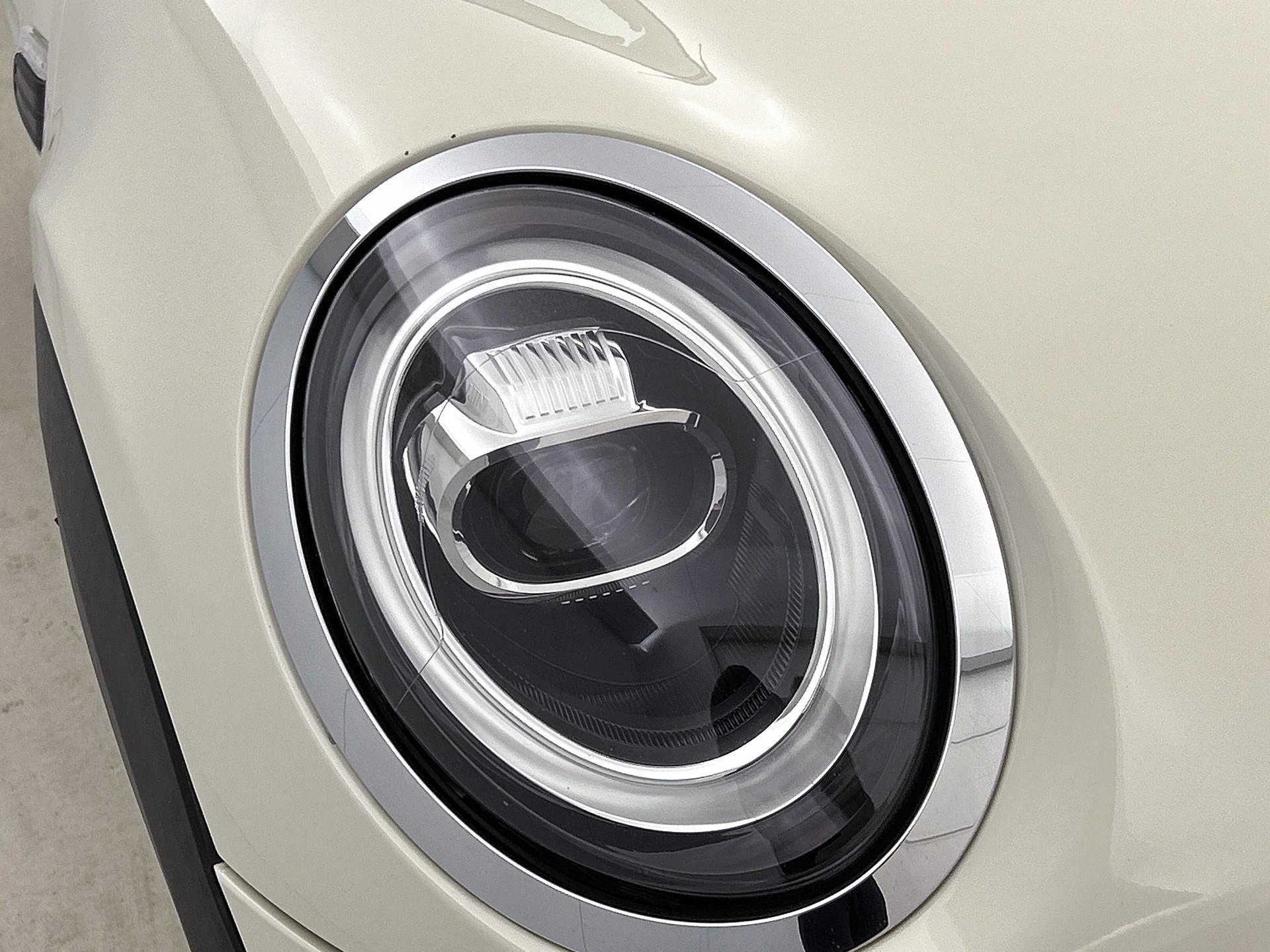 MINI-Cooper Cabrio-image-21