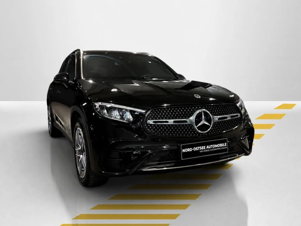 Mercedes-Benz-GLC 300 d-image-17