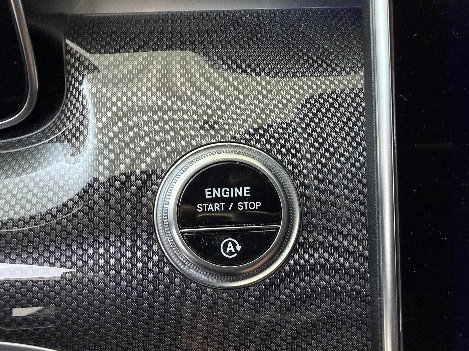 Mercedes-Benz-C-Klasse-image-20