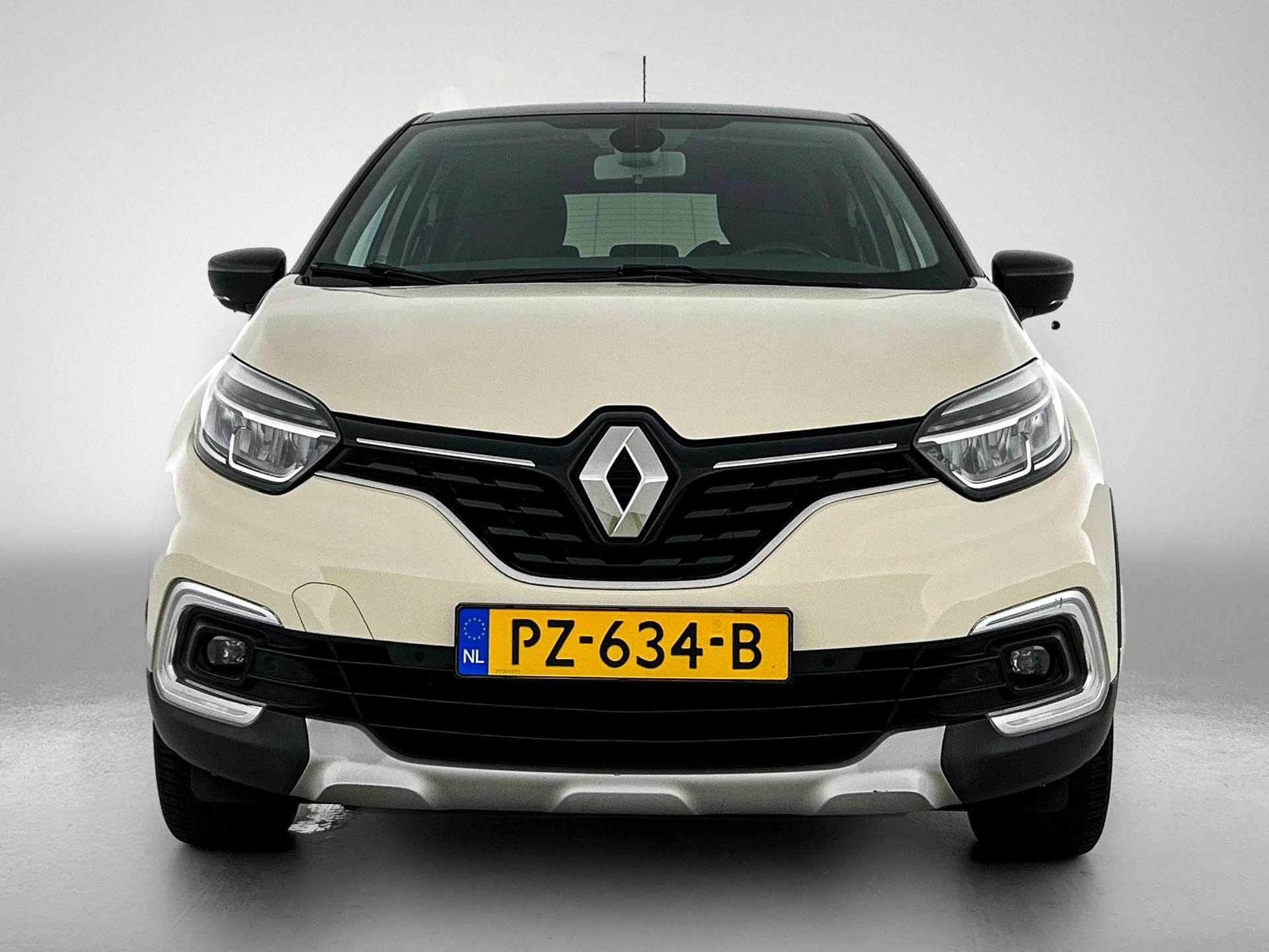Renault-Captur-image-4