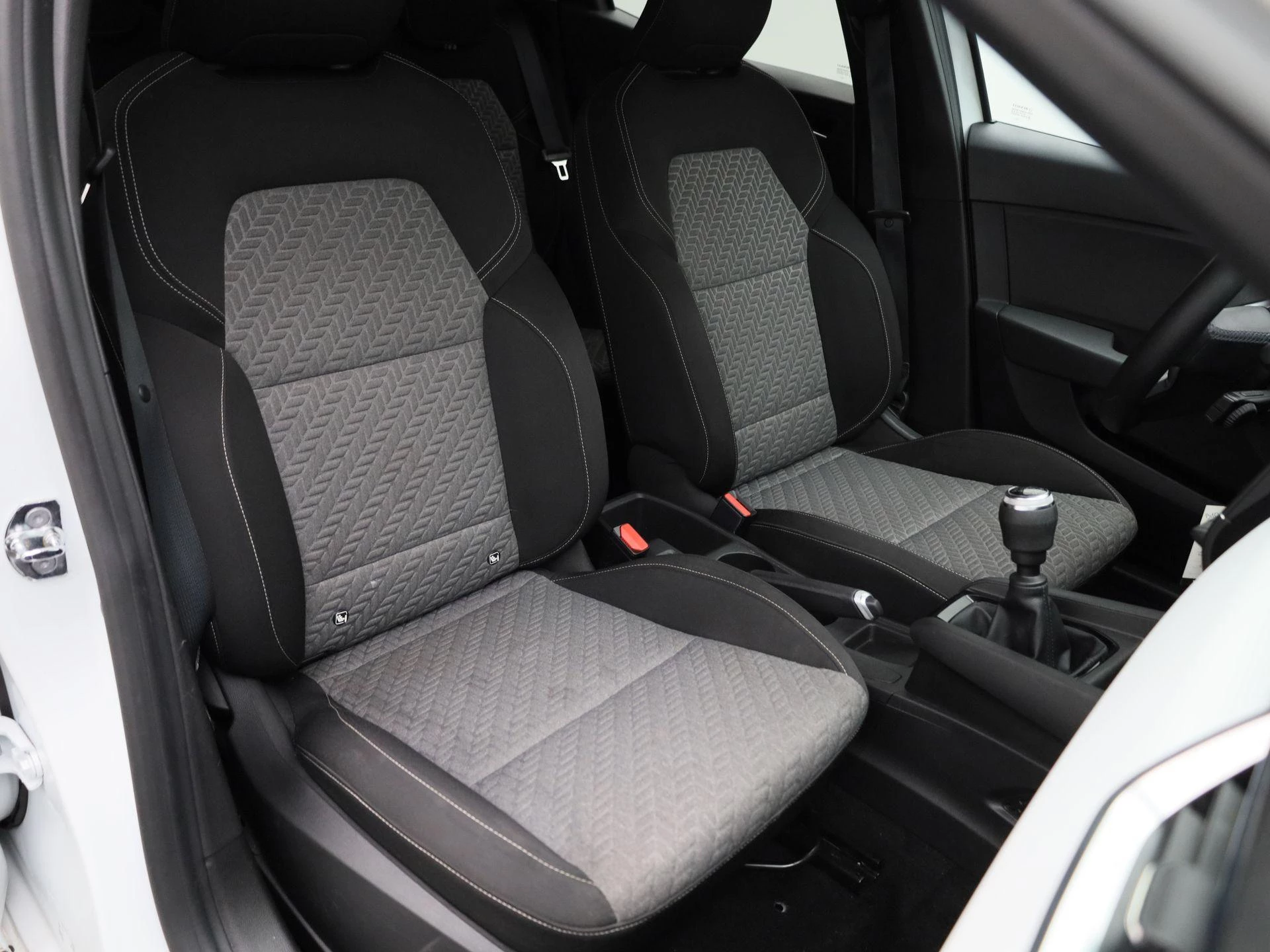 Renault-Clio-image-30