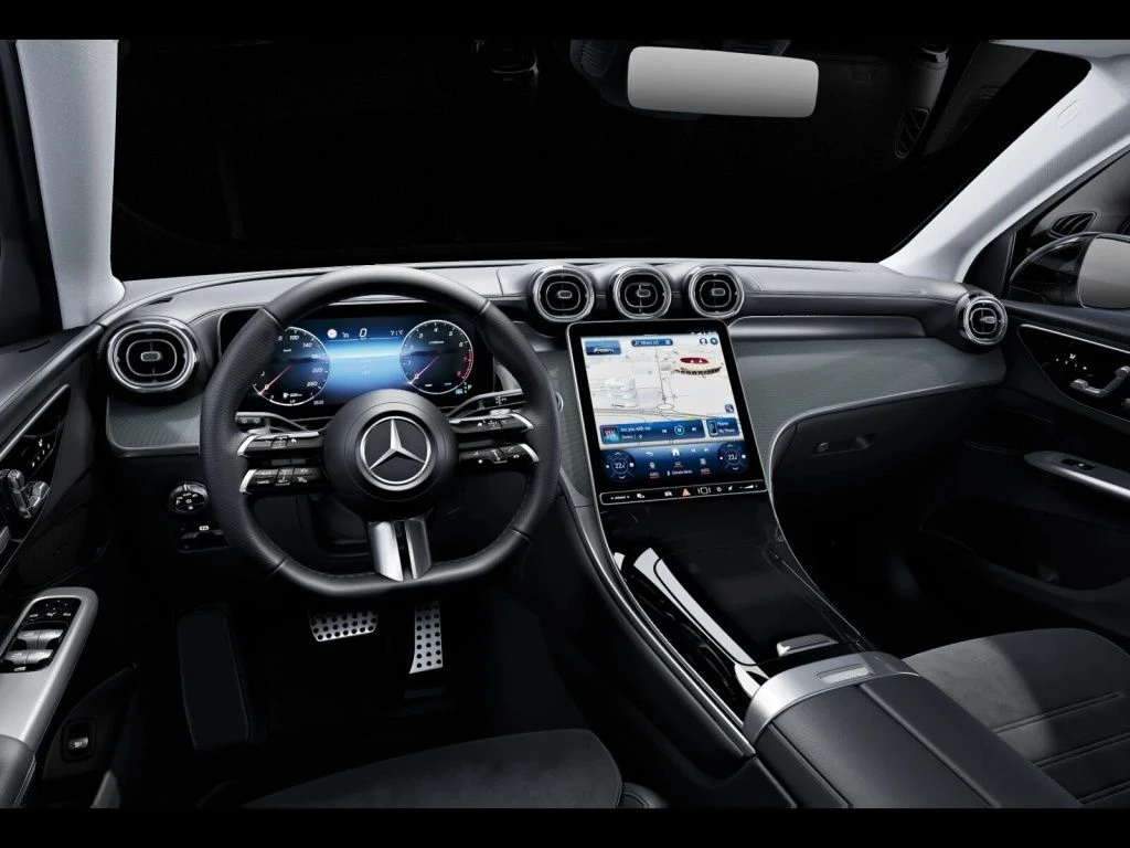 Mercedes-Benz-GLC 200-image-8