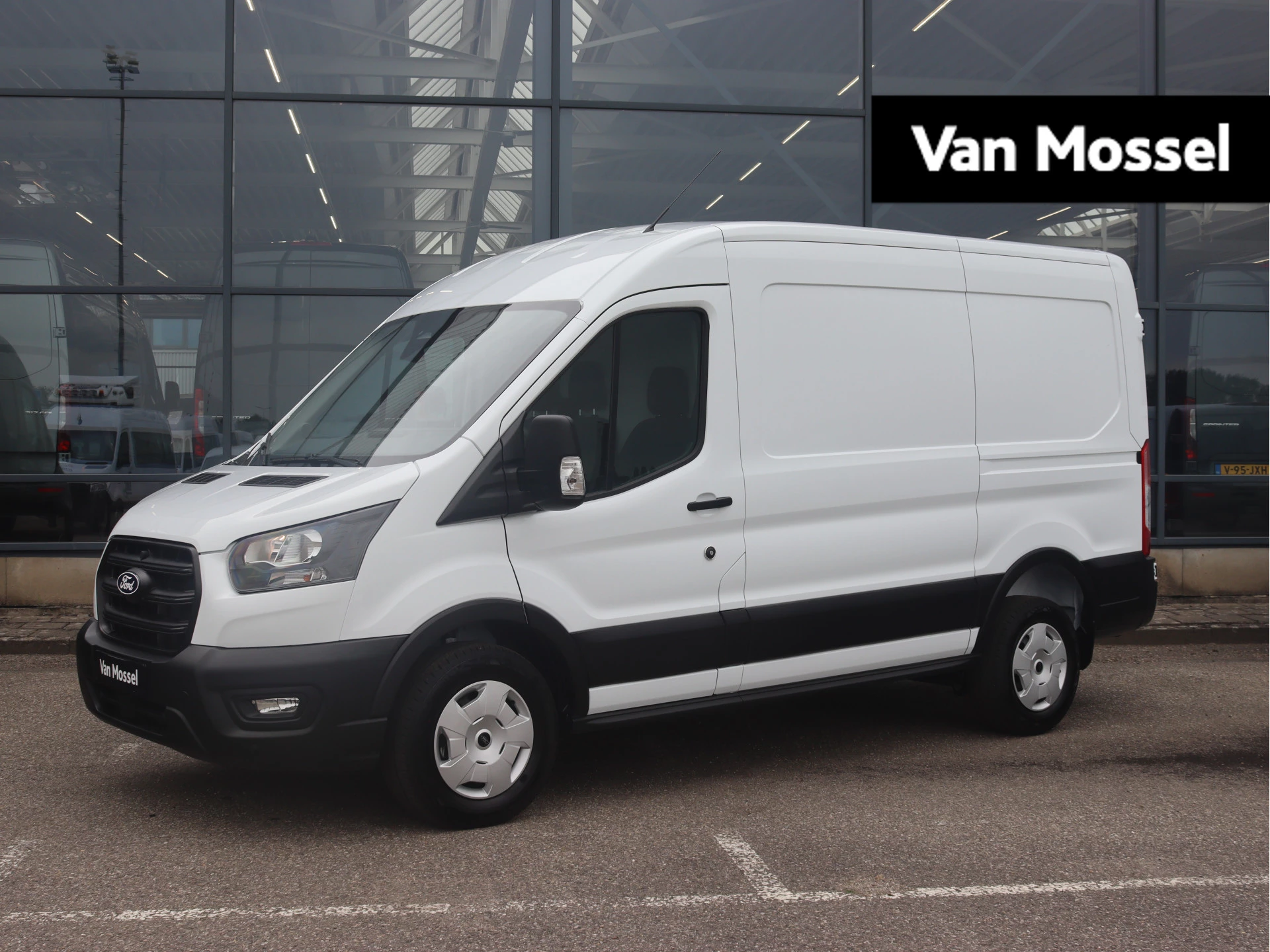 Ford-Transit-image-0