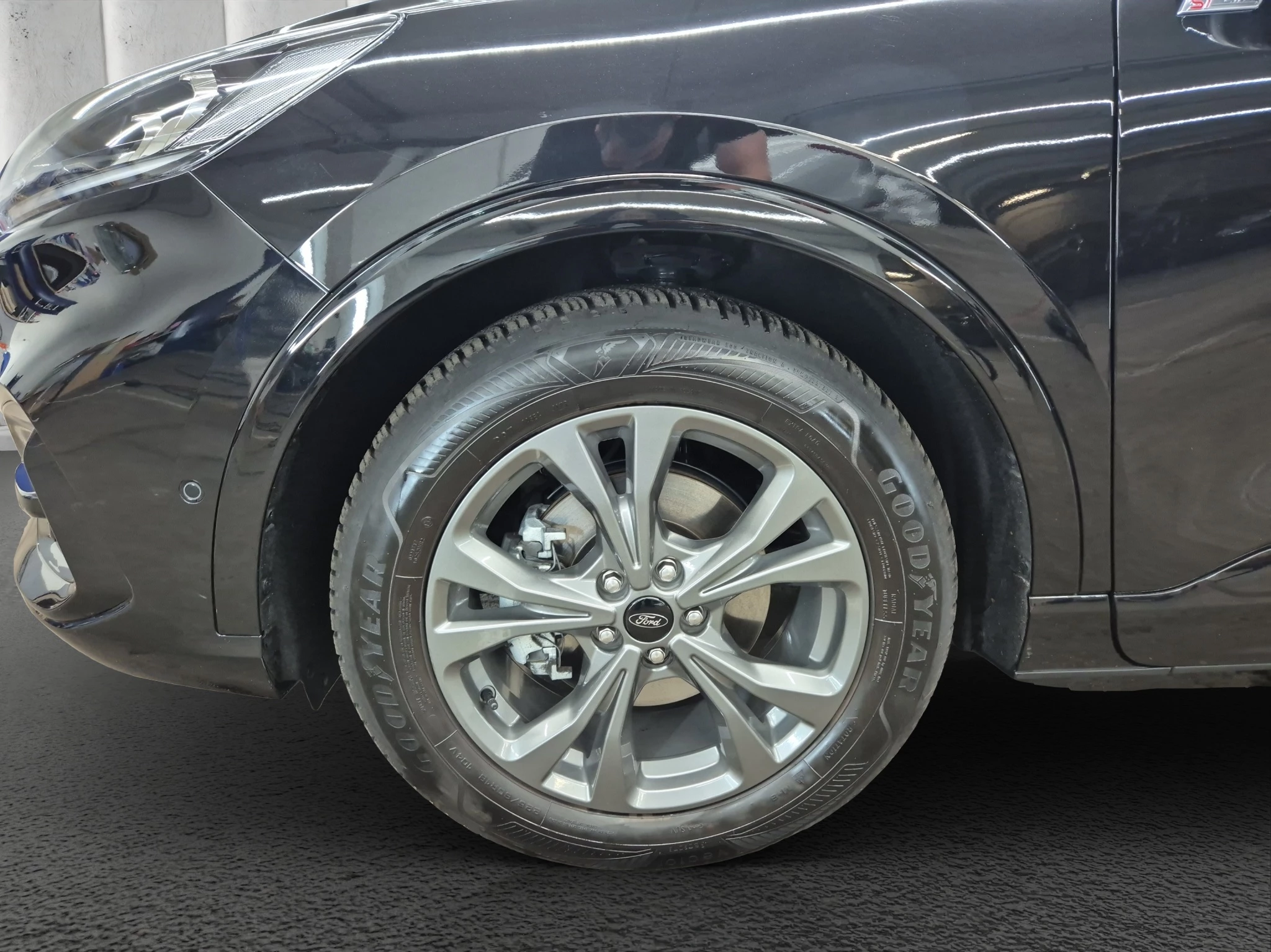Ford-Kuga-image-8