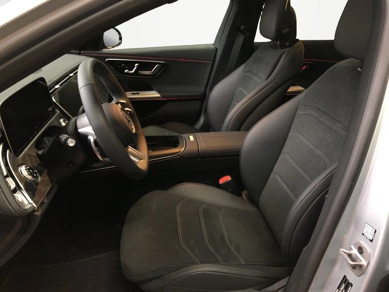 Mercedes-Benz E-Klasse 200 d T AMG NIGHT PANO AHK DISTRO 360° MEMORY AMG Line
