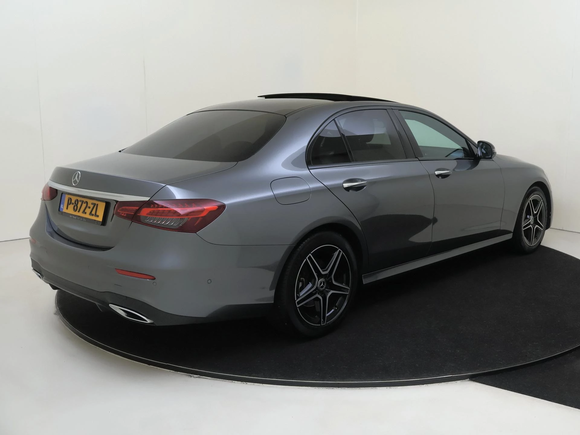 Mercedes-Benz E-Klasse 200 Business Solution AMG