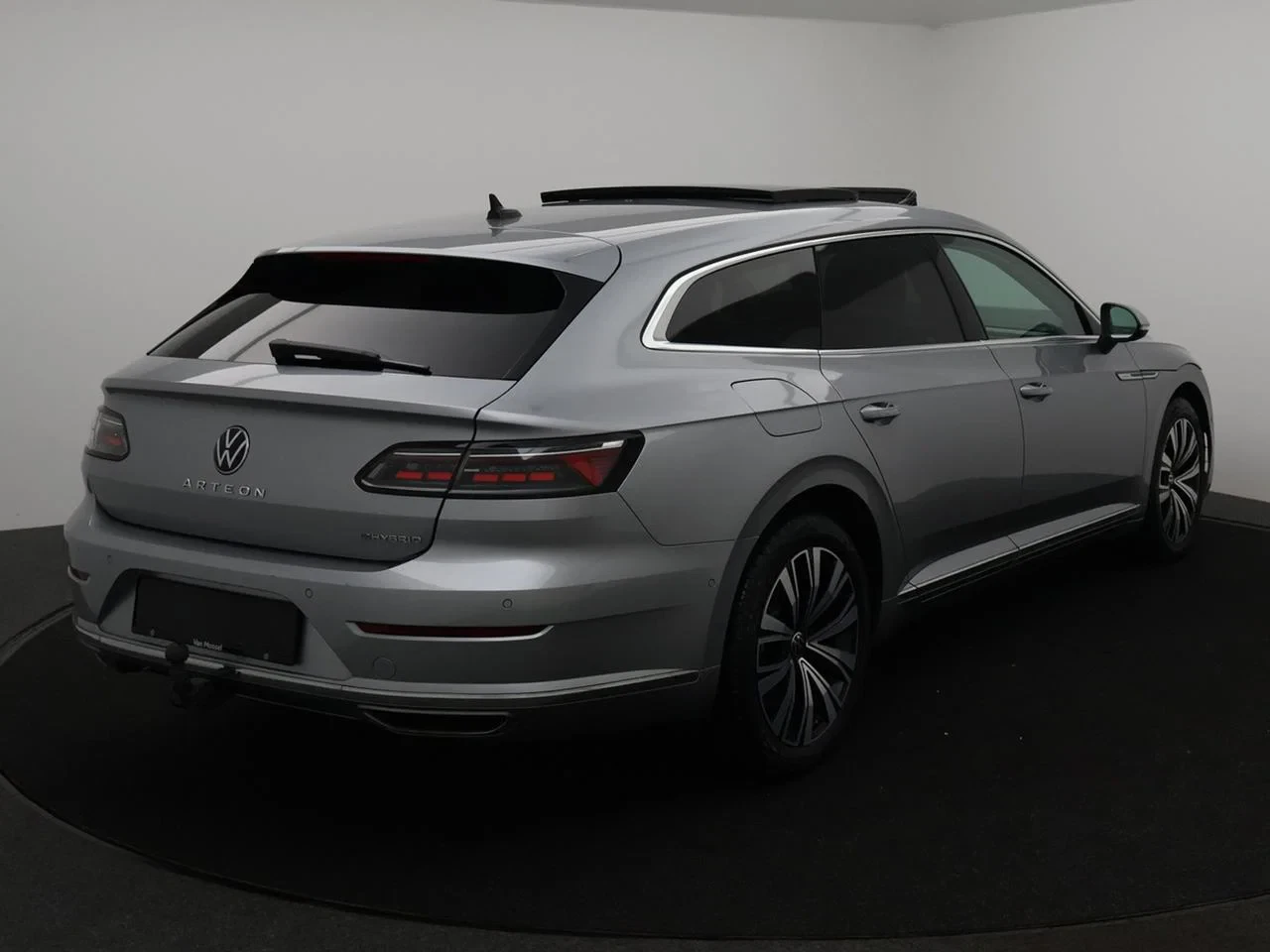 Volkswagen-Arteon-image-13