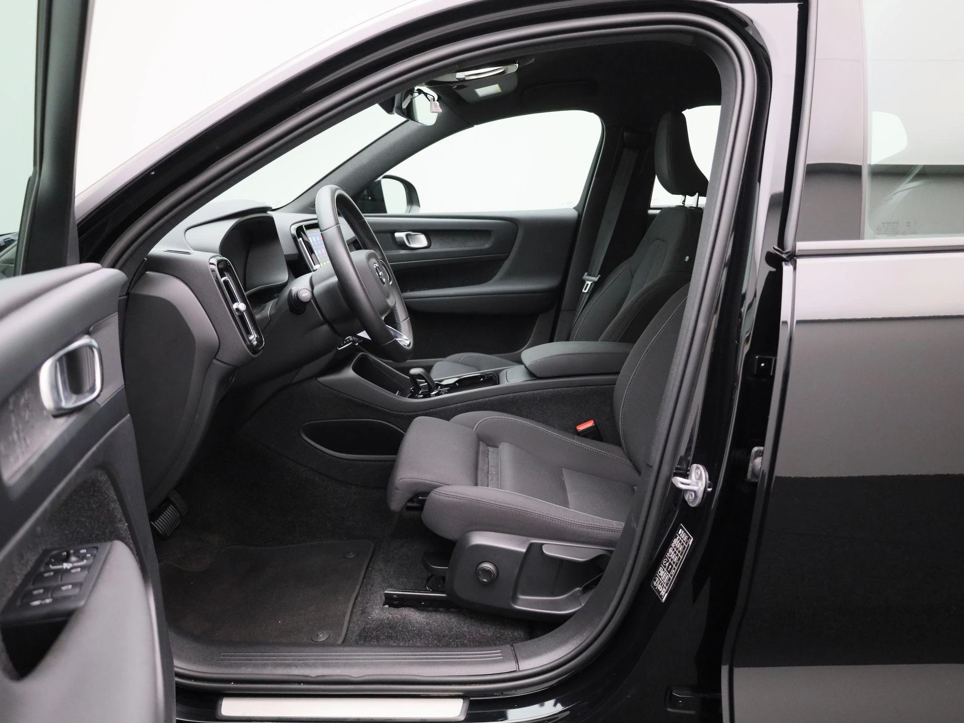 Volvo-XC40-image-8