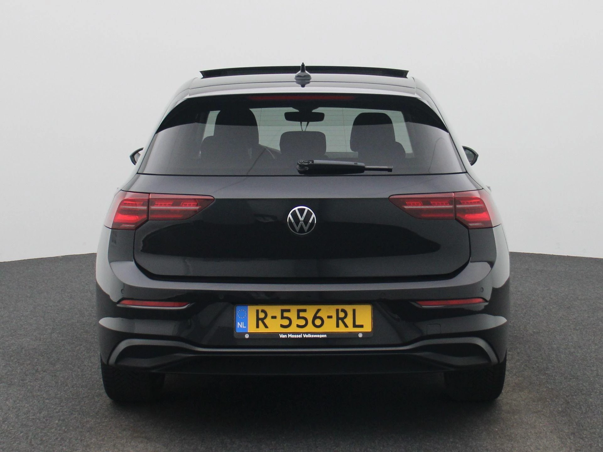 Volkswagen Golf 1.5 eTSI R-Line