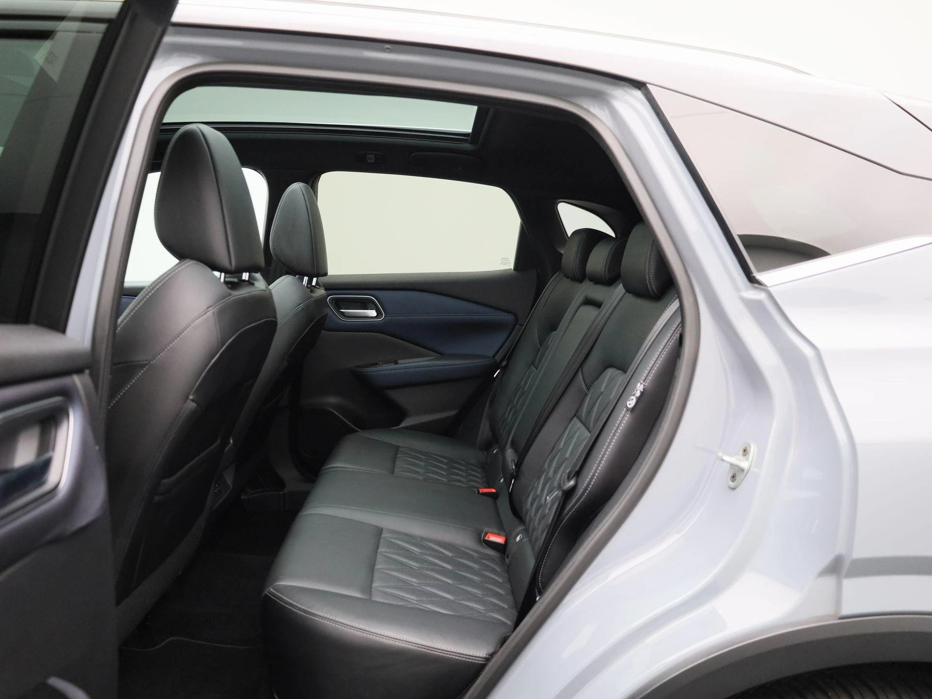 Nissan-QASHQAI-image-11