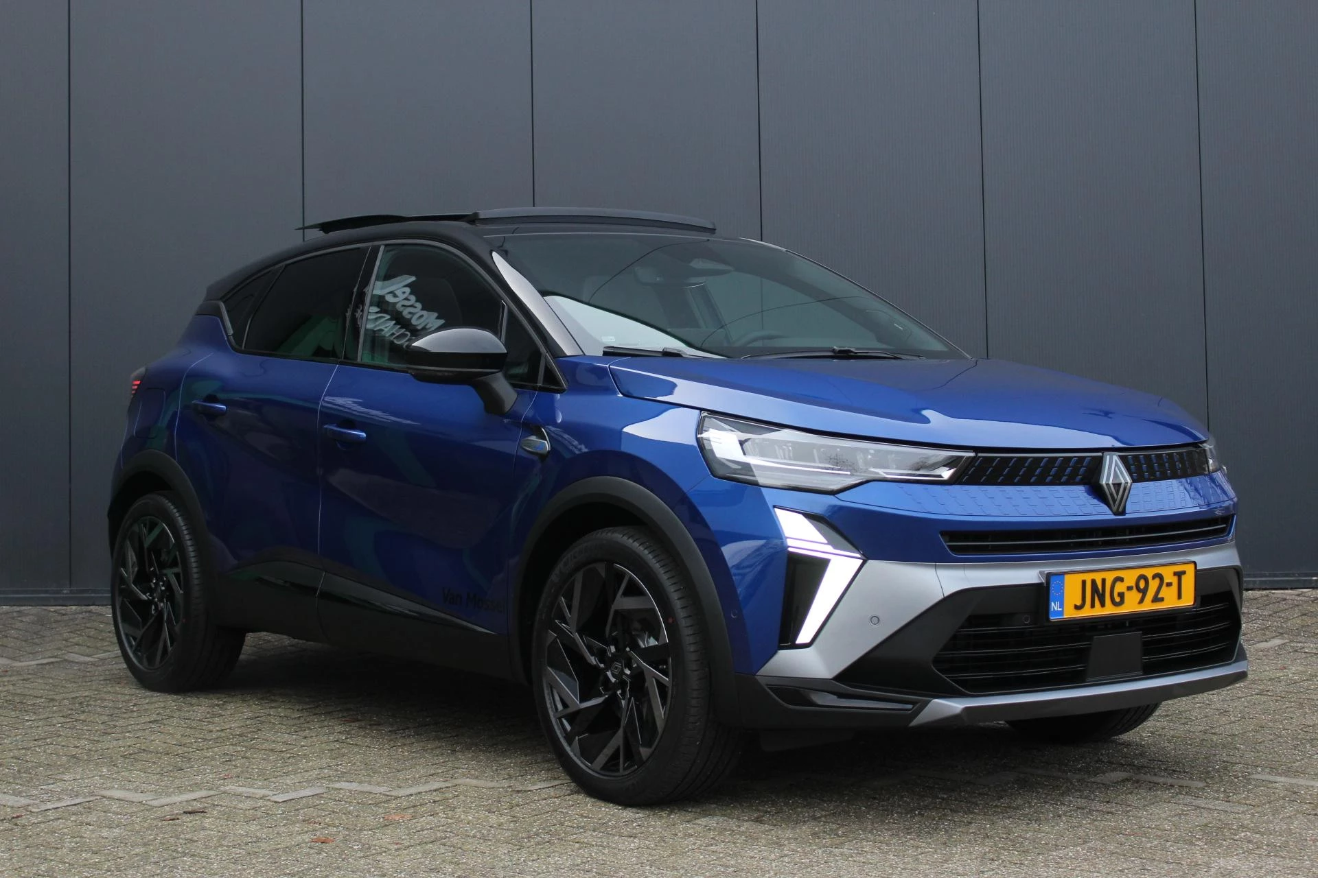 Renault-Captur-image-2