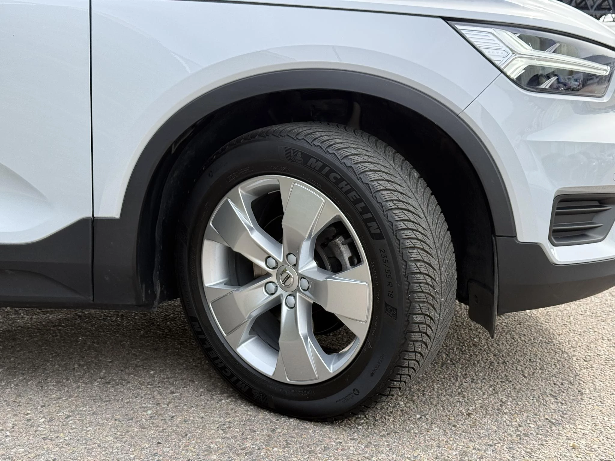 Volvo-XC40-image-2