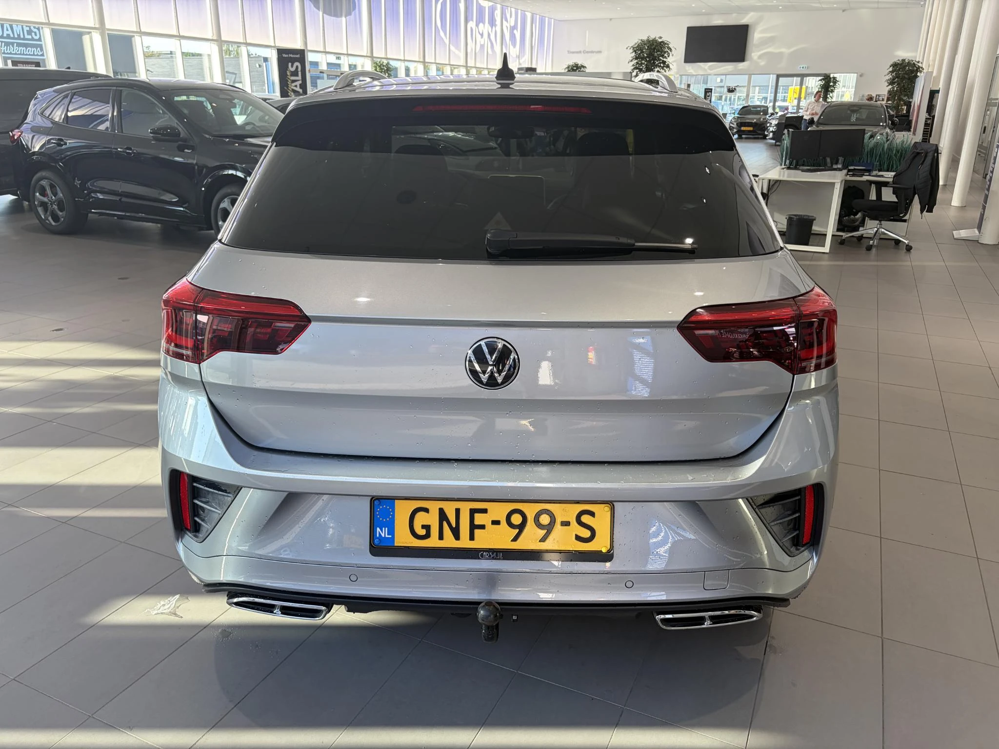 Volkswagen-T-Roc-image-3