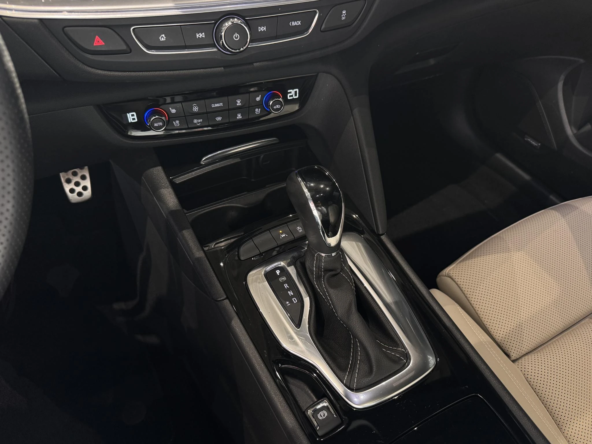 Opel-Insignia-image-21