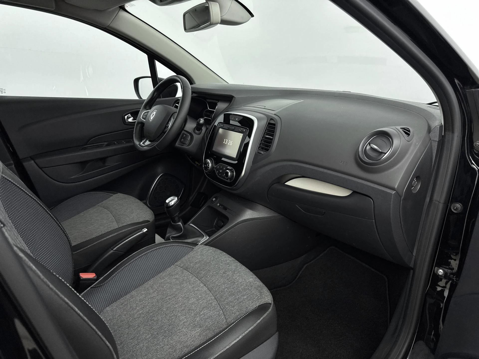 Renault-Captur-image-15
