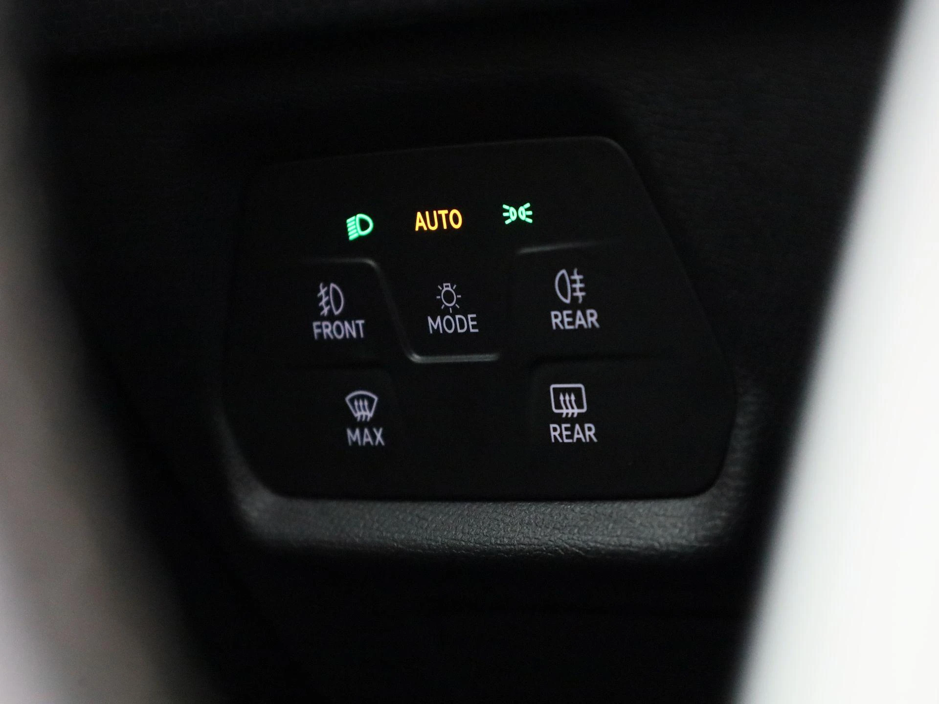 SEAT-Leon-image-29
