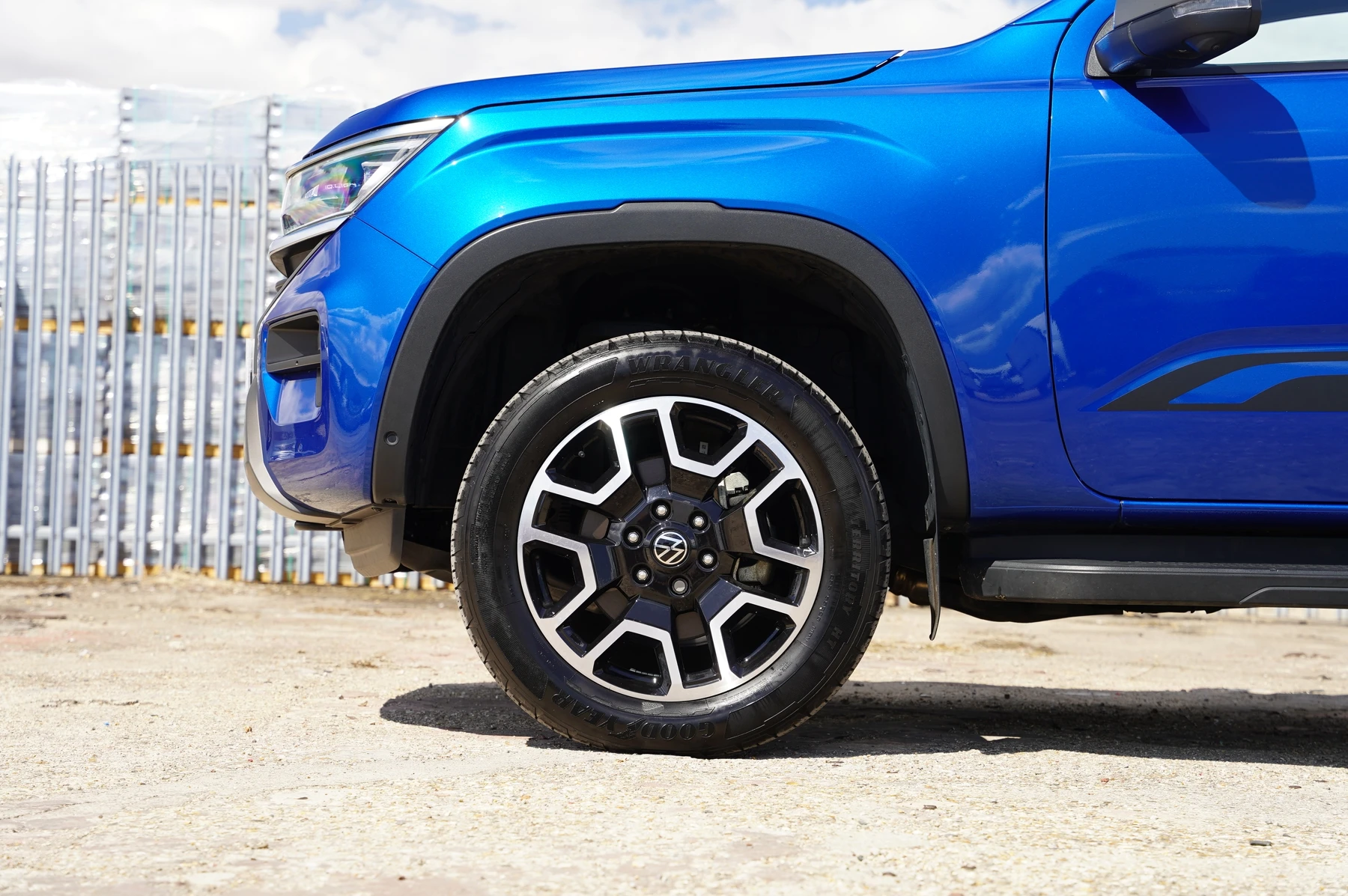 Volkswagen-Amarok-image-4