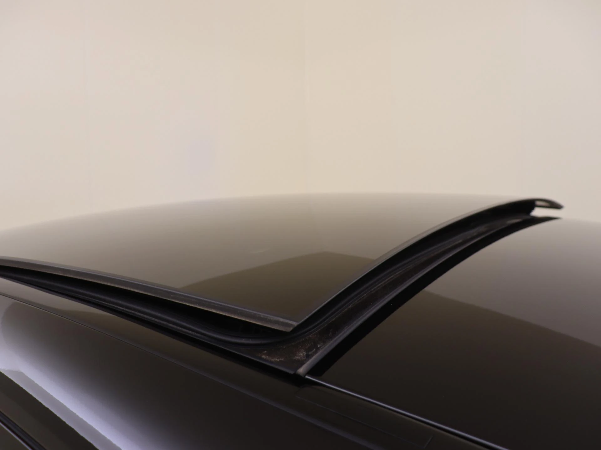 Mercedes-Benz-GLE-image-32