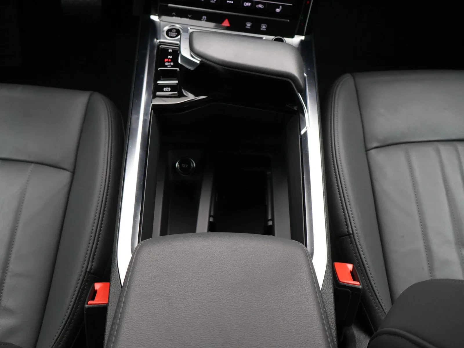 Audi e-tron Sportback Audi e-tron Sportback S line 55 QUATTRO 408PK *AUTOMAA*LEDER*CAMERA*ACC*PDC*VIRTUAL COCKPIT*NAVI*APP