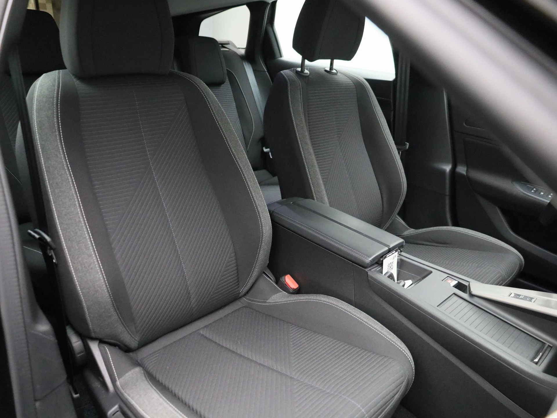 Peugeot-308-image-32