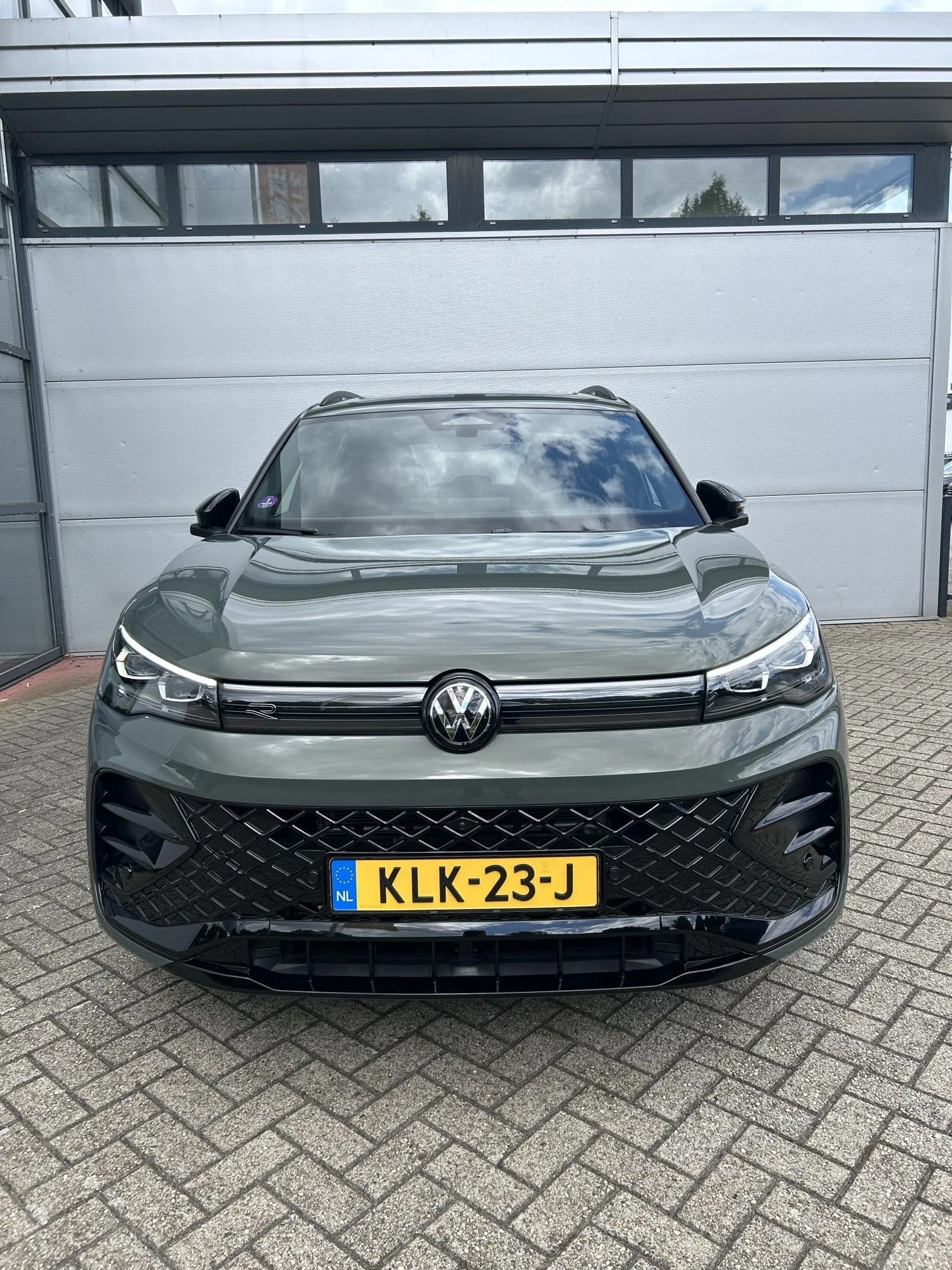 Volkswagen-Tiguan-image-3