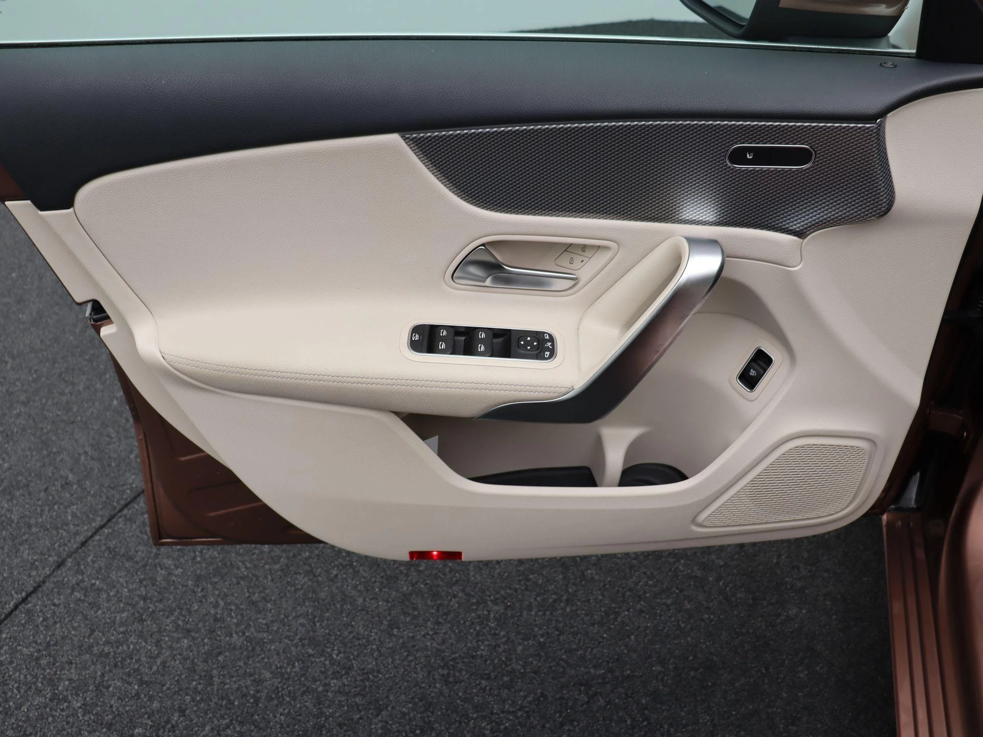 Mercedes-Benz Classe A 180 Business Line + LEDER + SENSOREN + CAMERA +