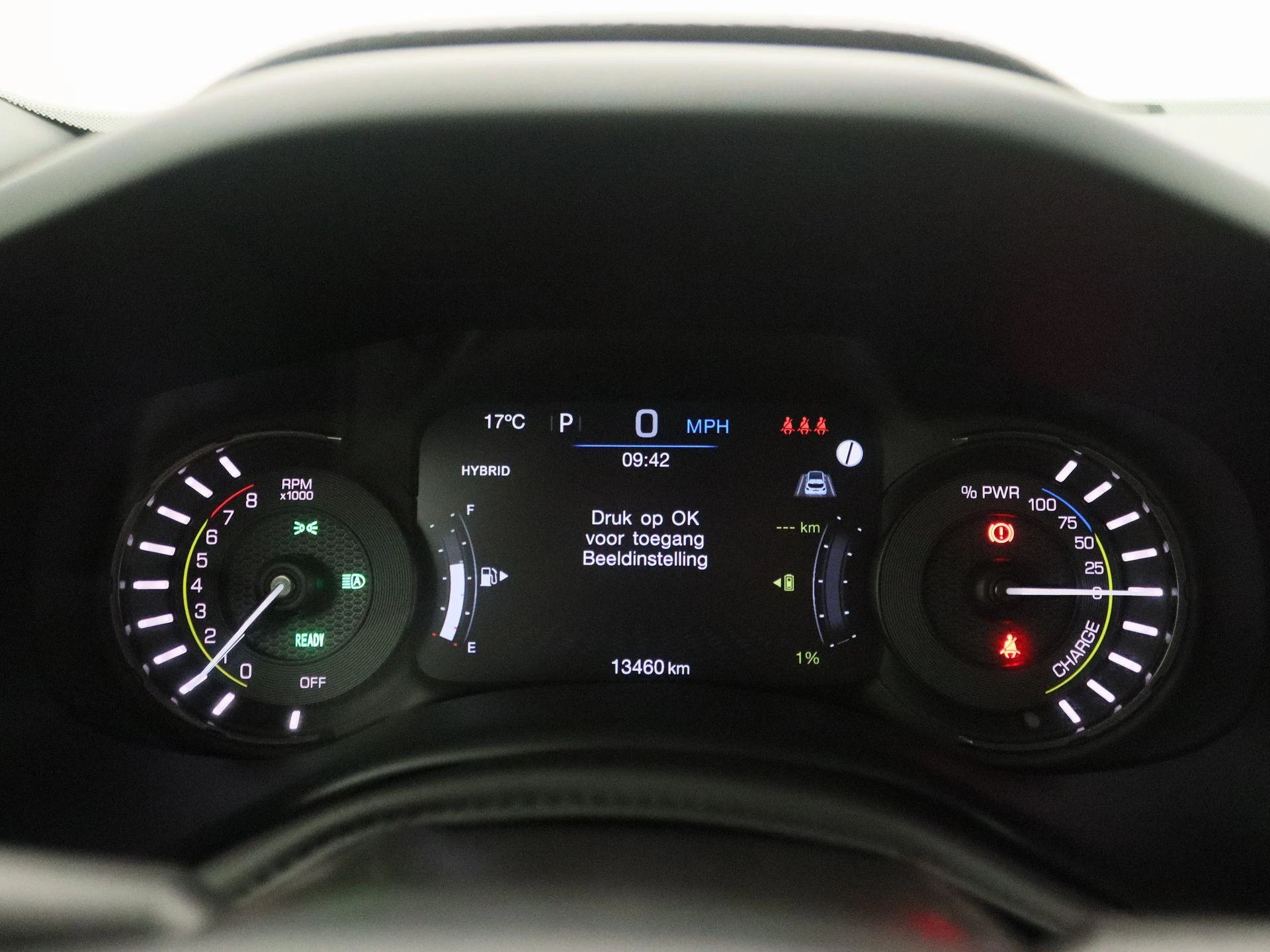 Jeep-Renegade-image-8