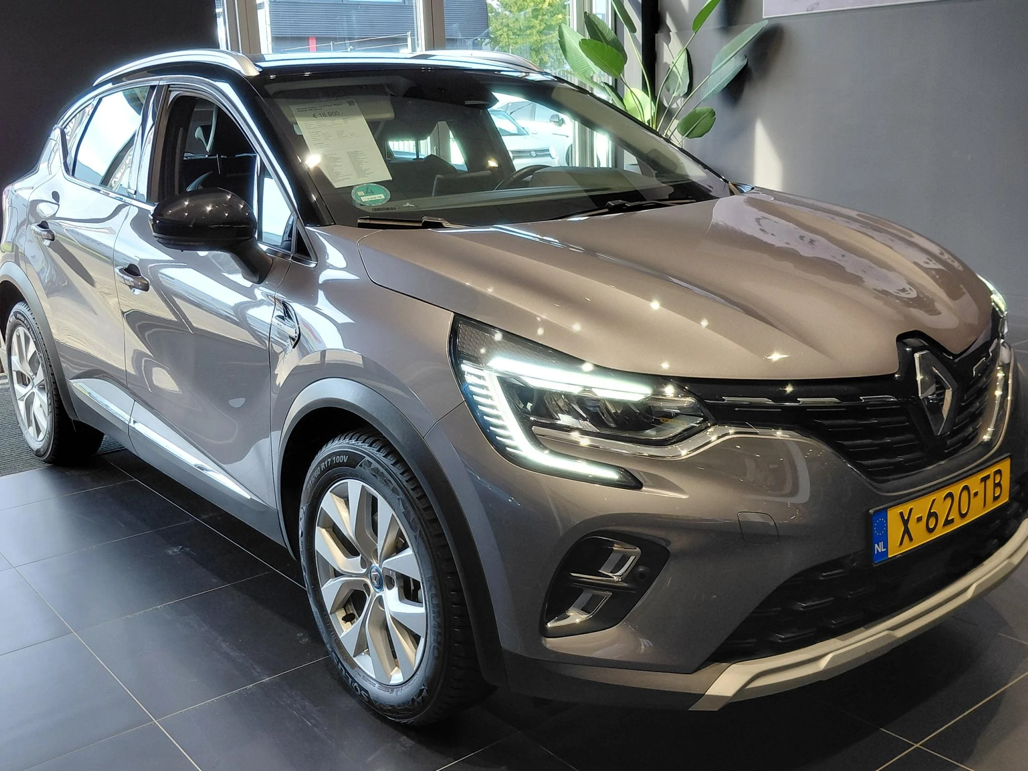 Renault-Captur-image-6
