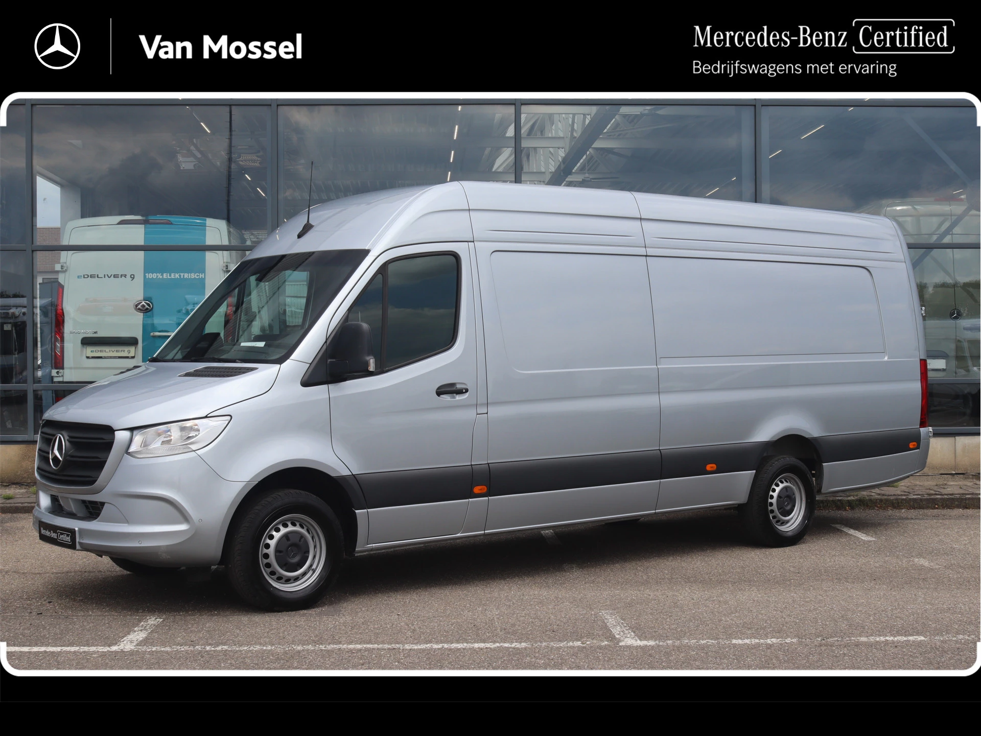 Mercedes-Benz-Sprinter-image-0