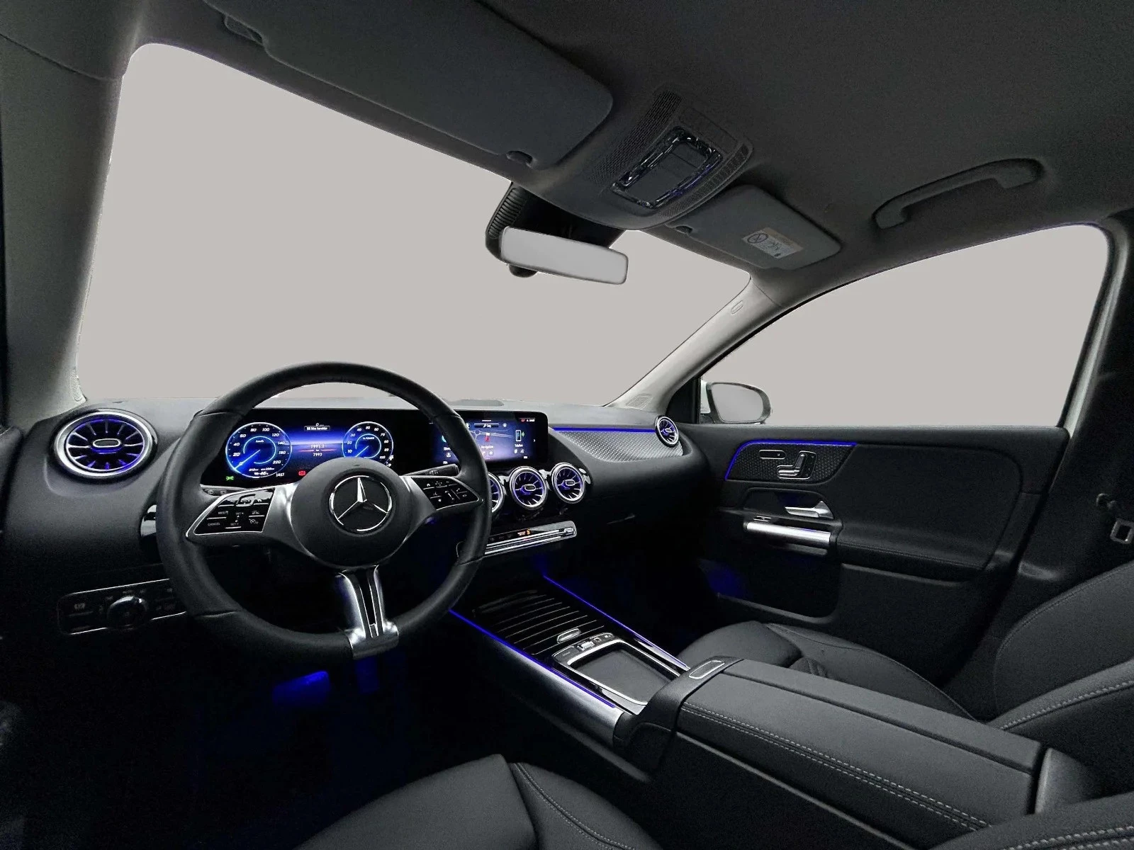 Mercedes-Benz-EQA-image-12