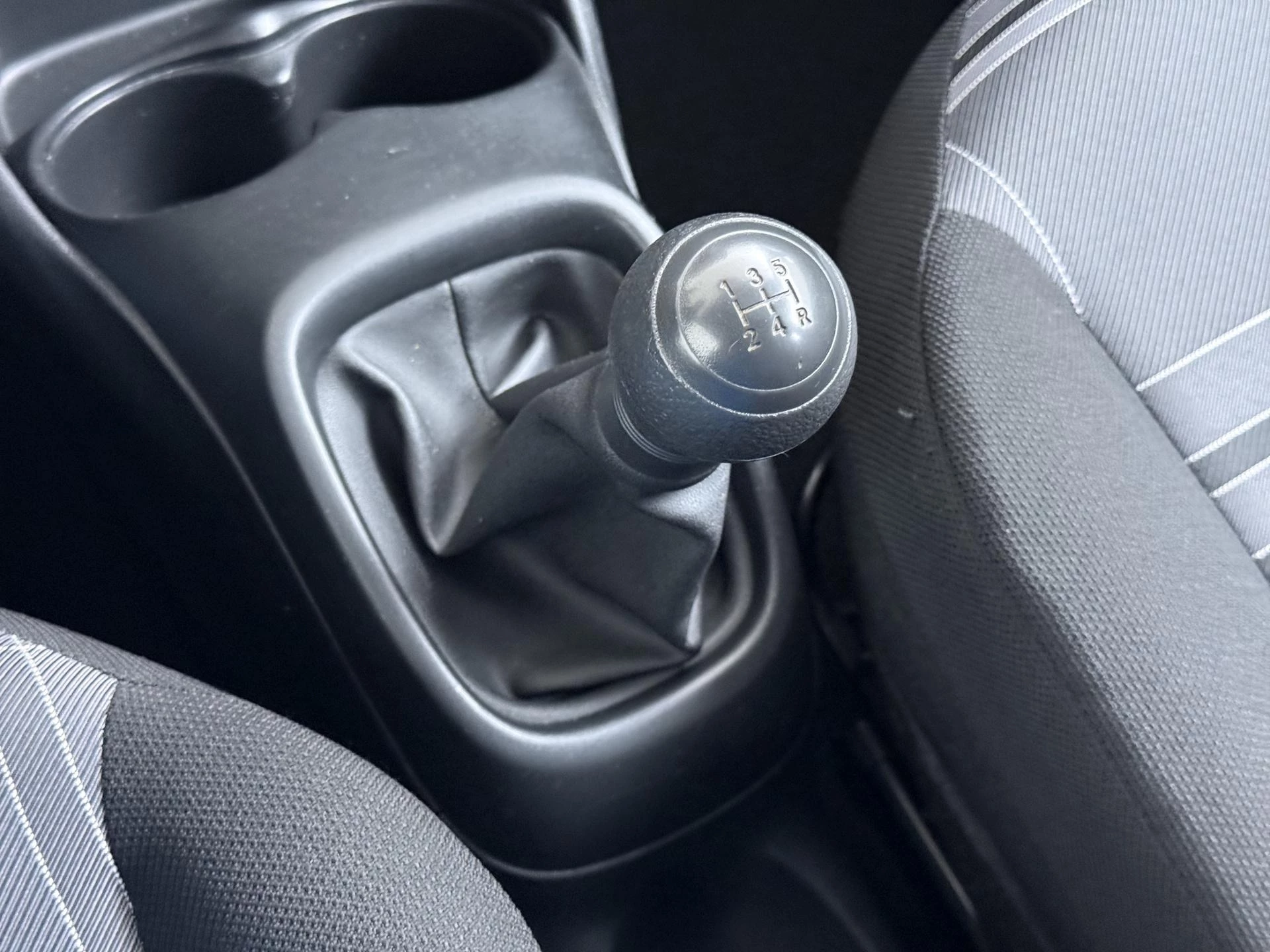 Peugeot-108-image-18