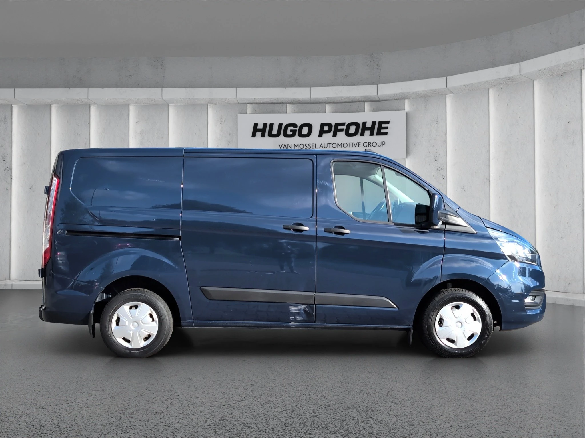 Ford-Transit Custom-image-5