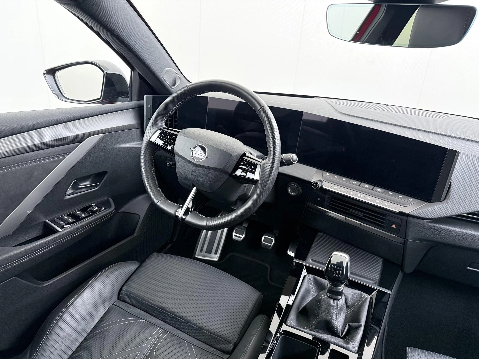 Opel-Astra-image-18