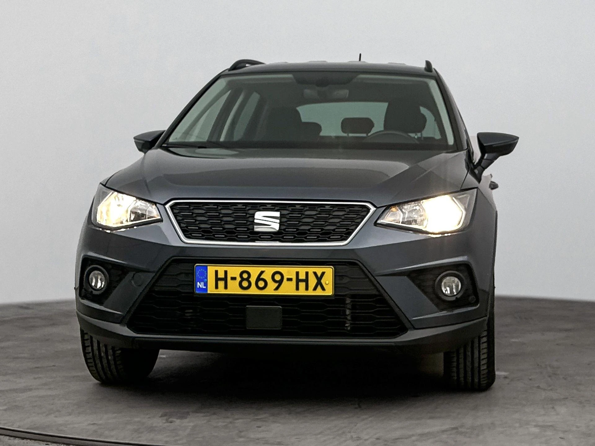 SEAT-Arona-image-4