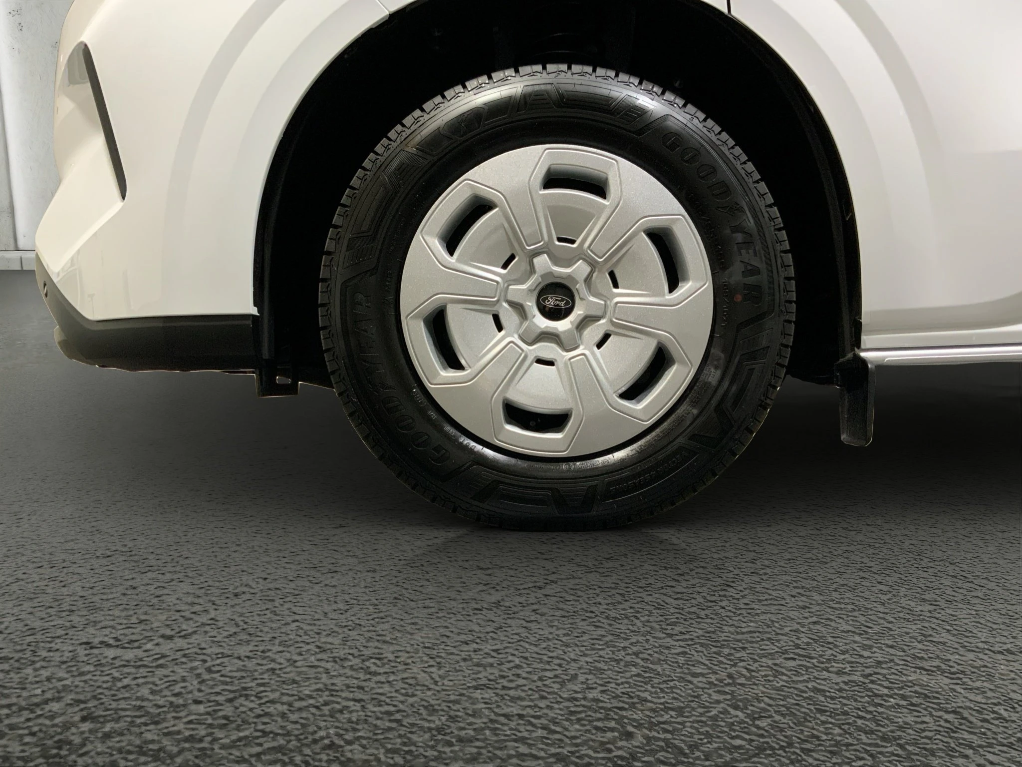 Ford-Transit Custom-image-8