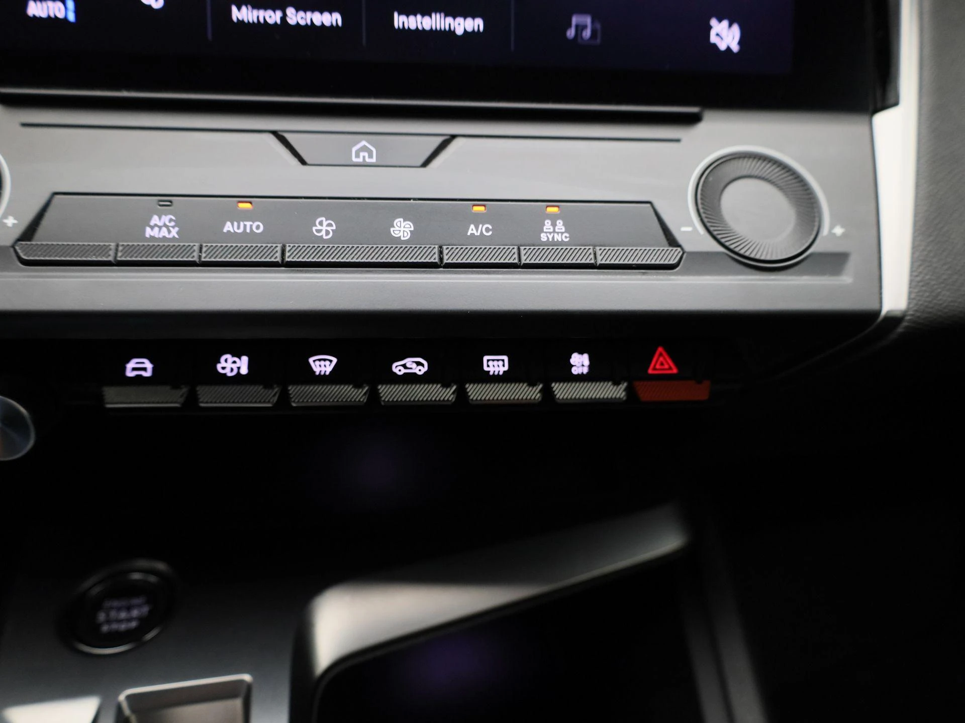Peugeot-308-image-18