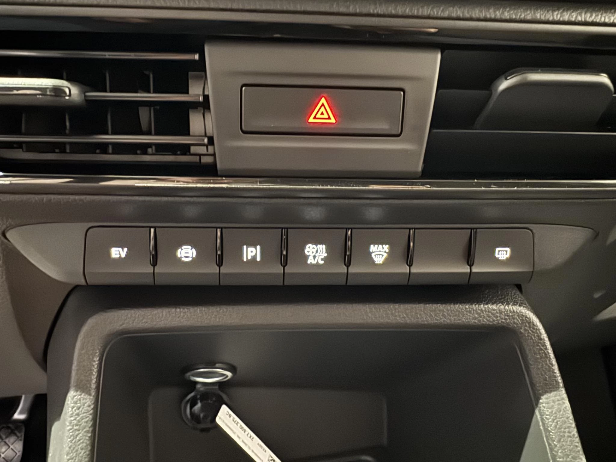 Ford-Transit Connect-image-30