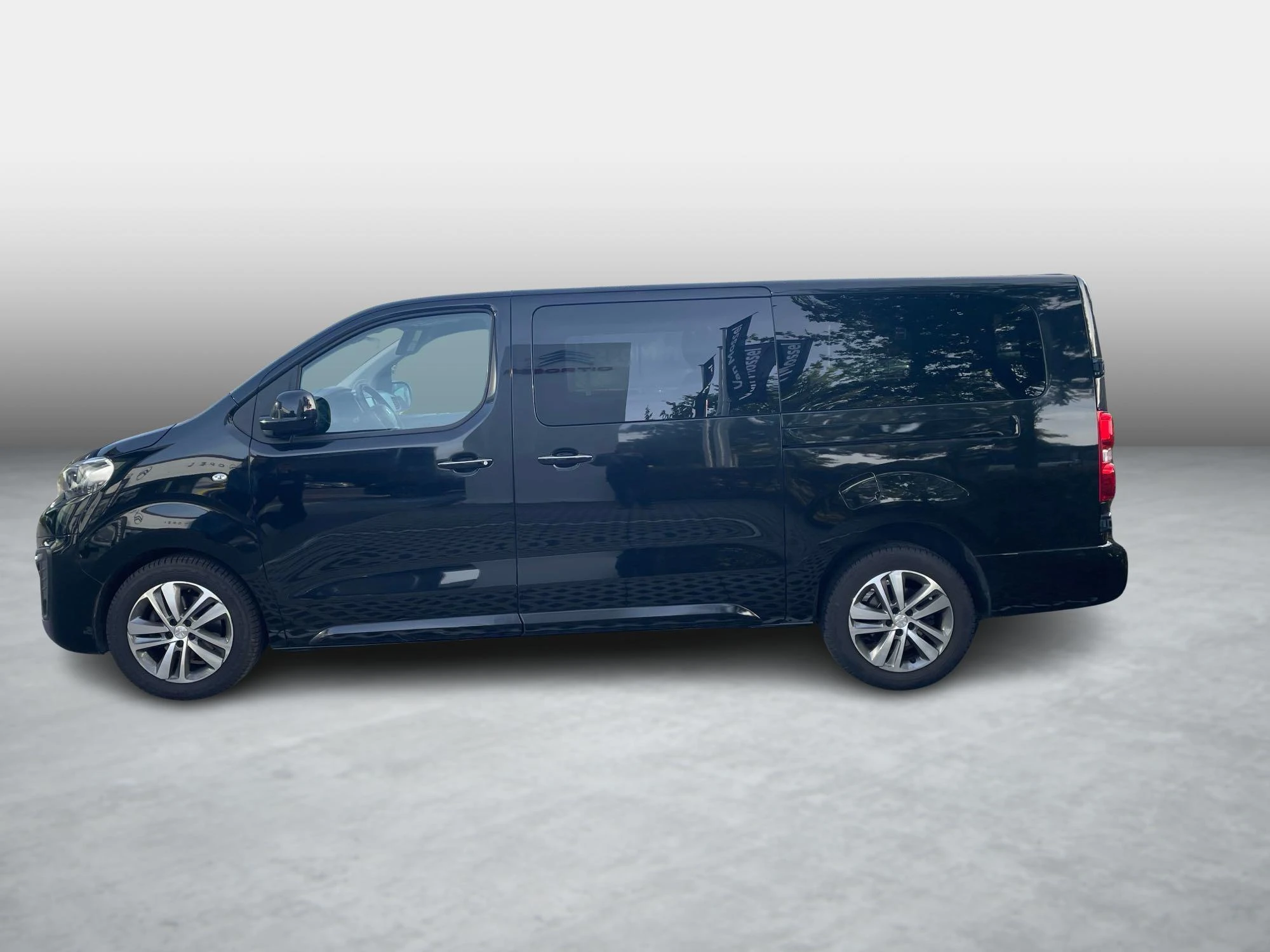 Peugeot-Expert-image-1