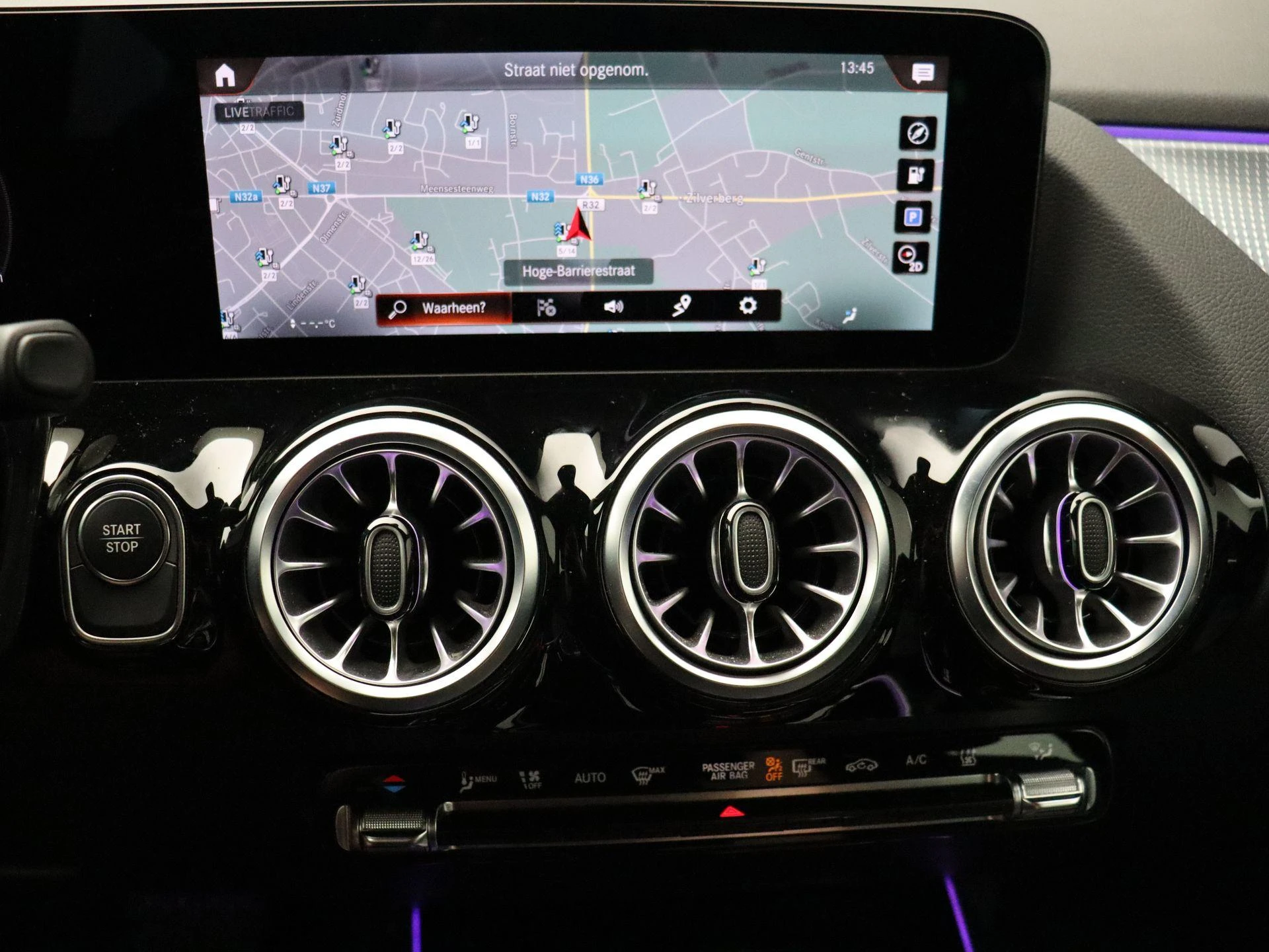 Mercedes-Benz-EQA-image-16