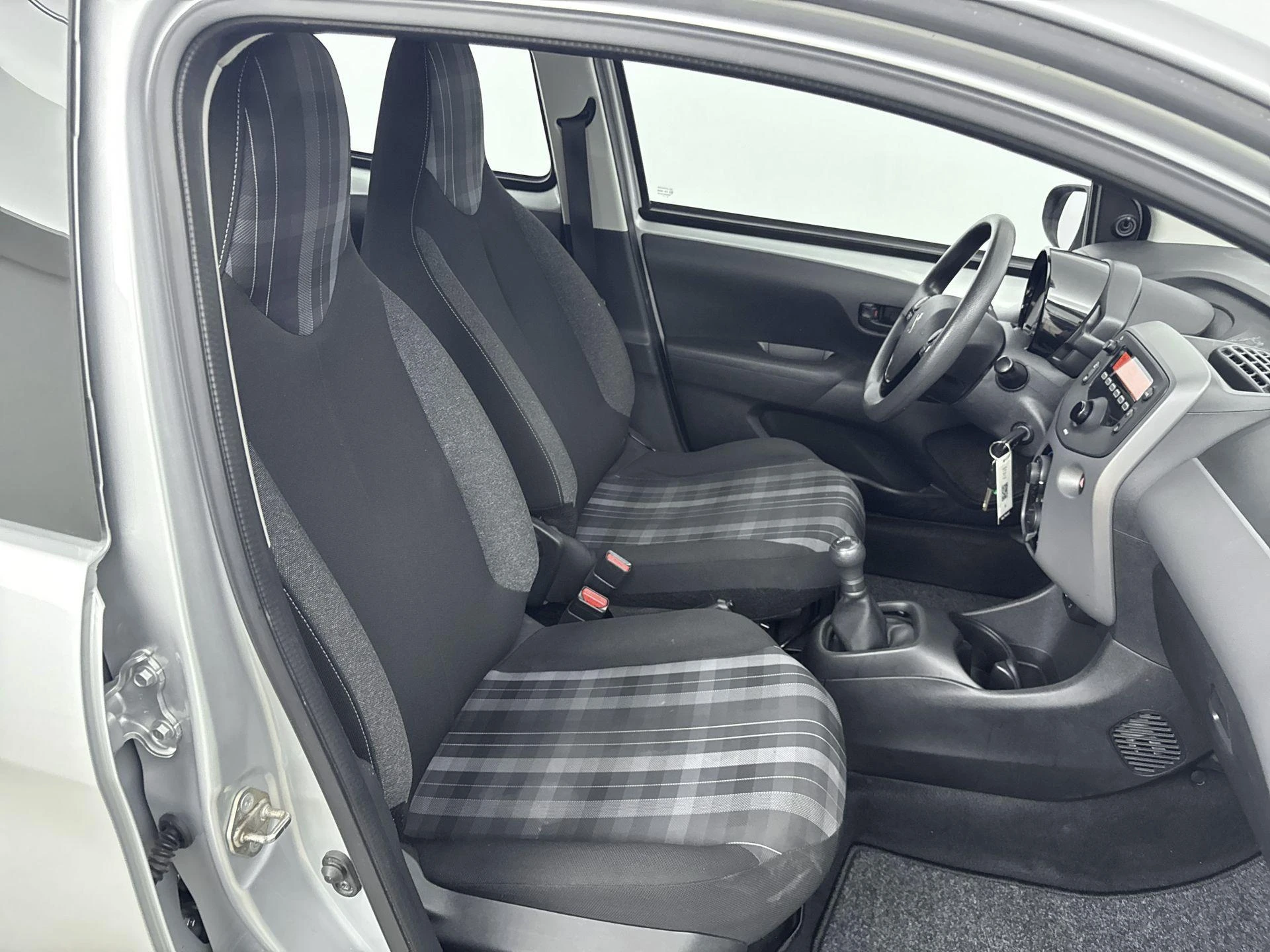 Peugeot-108-image-10