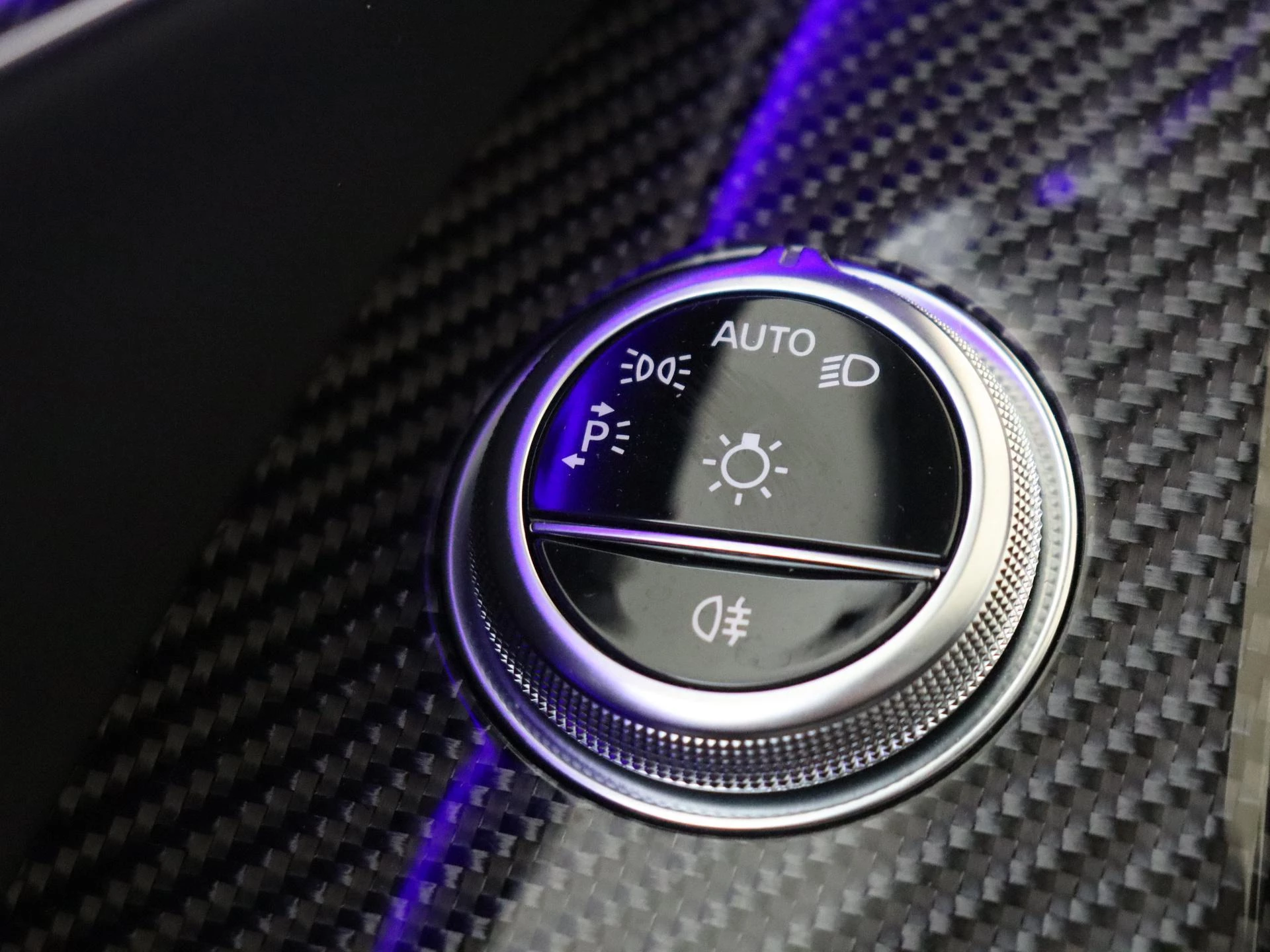 Mercedes-Benz-S-Klasse-image-25