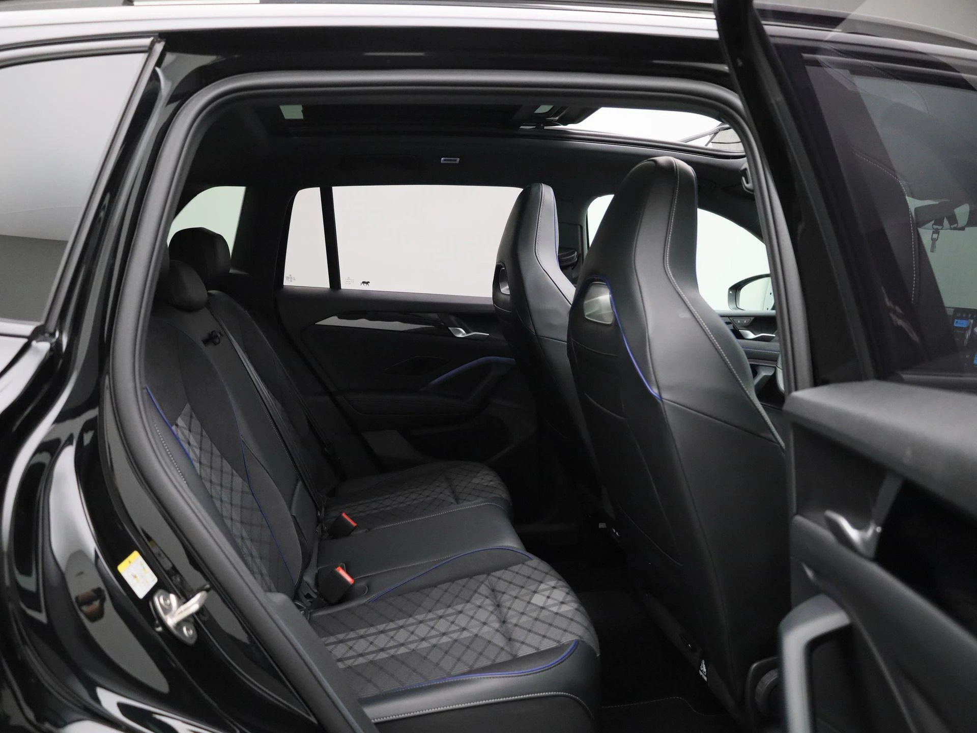 Volkswagen Tiguan 1.5 eHybrid R-Line Edition 204 PK|