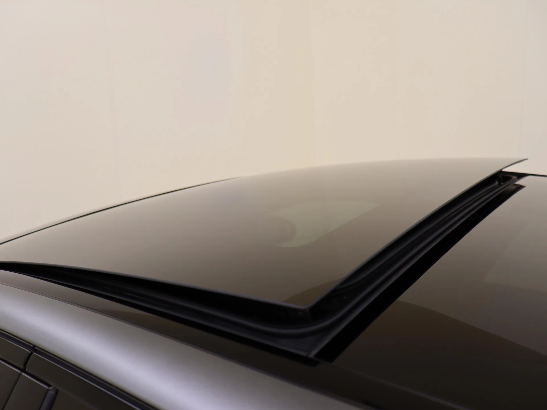 Mercedes-Benz-C-Klasse-image-28