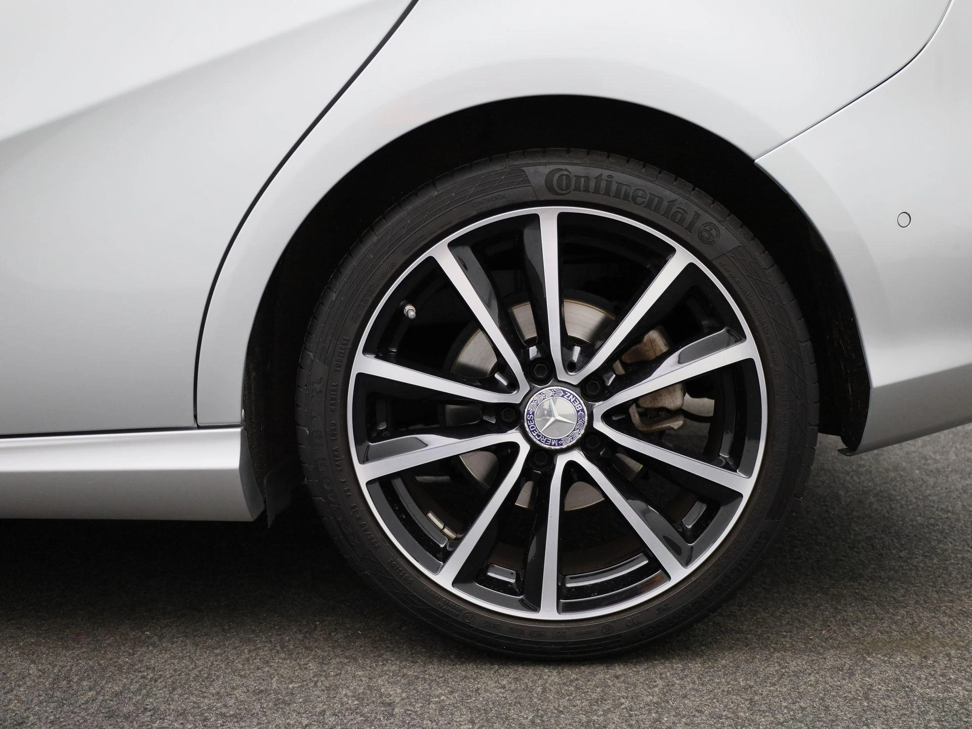 Mercedes-Benz-B-Klasse-image-12