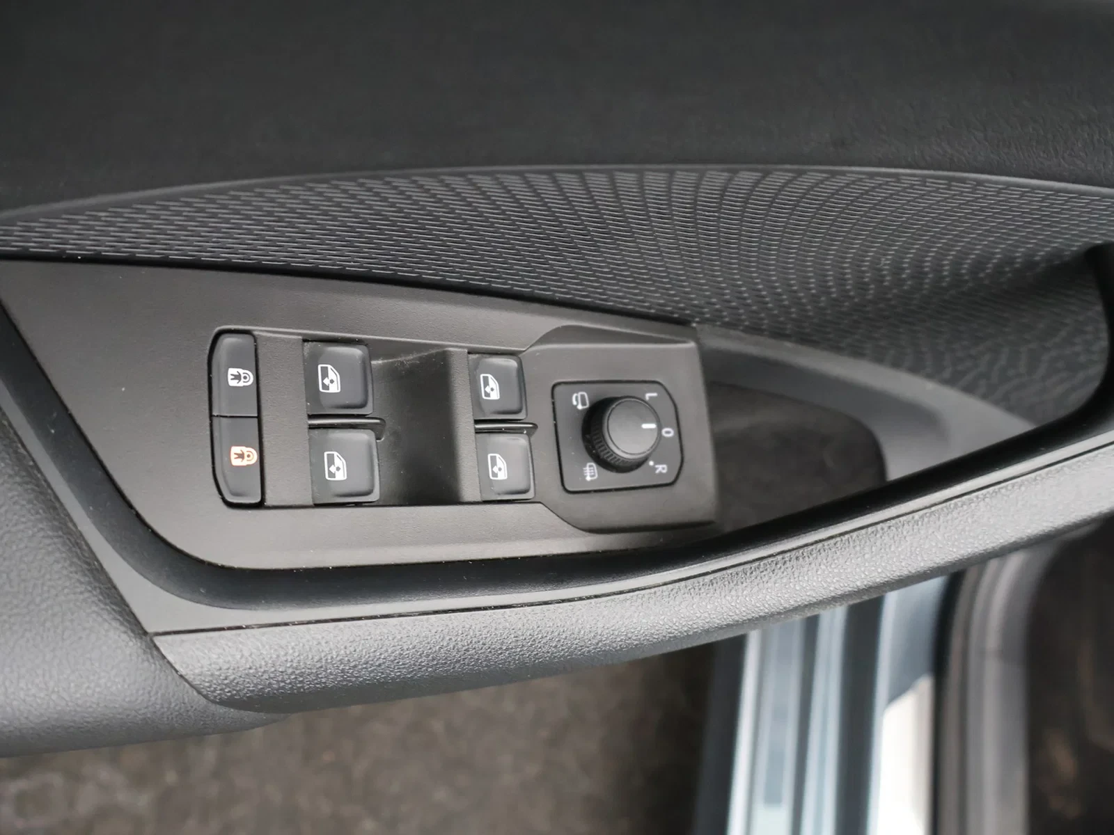 Škoda Octavia Combi Octavia Combi Clever 1.0TSI 110PK *TREKHAAK*VIRTUAL COCKPIT*CAMERA*NAVI*SFEERVERLICHTING*PDC*...*