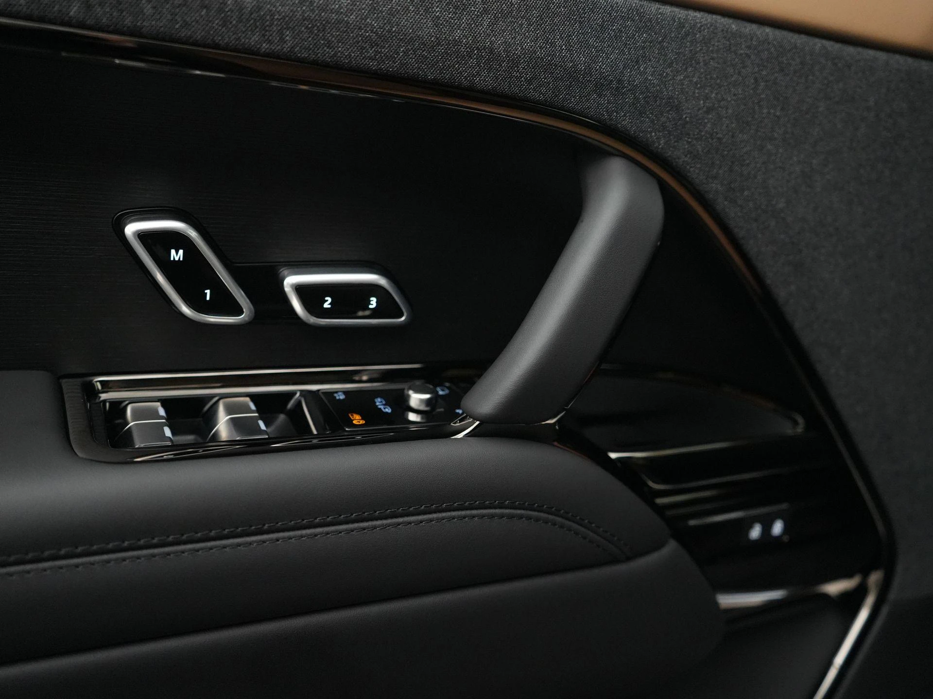 Land Rover-Range Rover Sport-image-38
