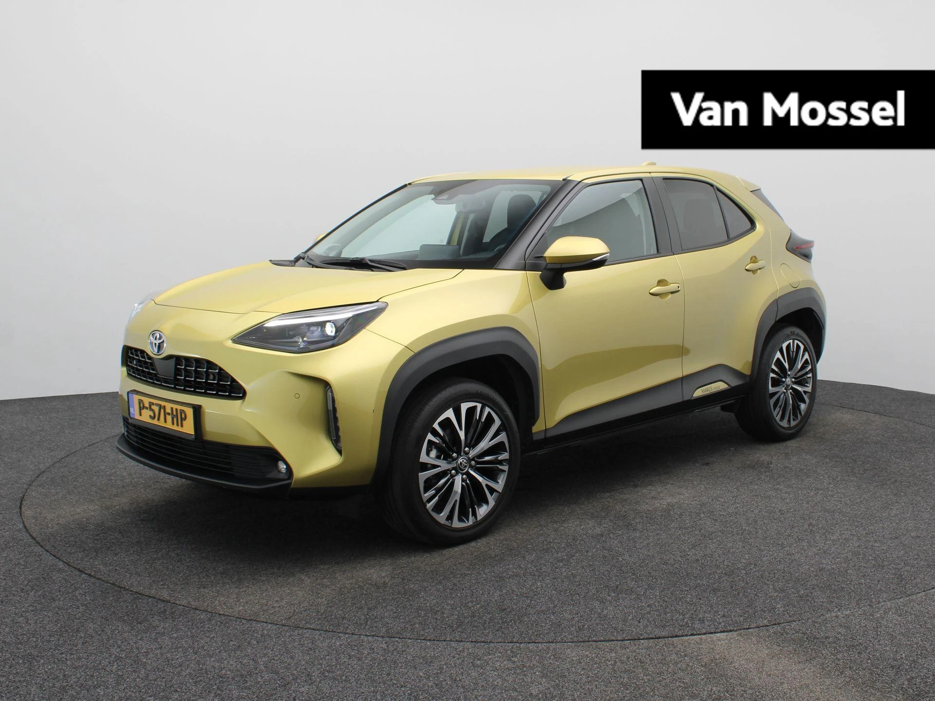 Toyota-Yaris Cross-image-0