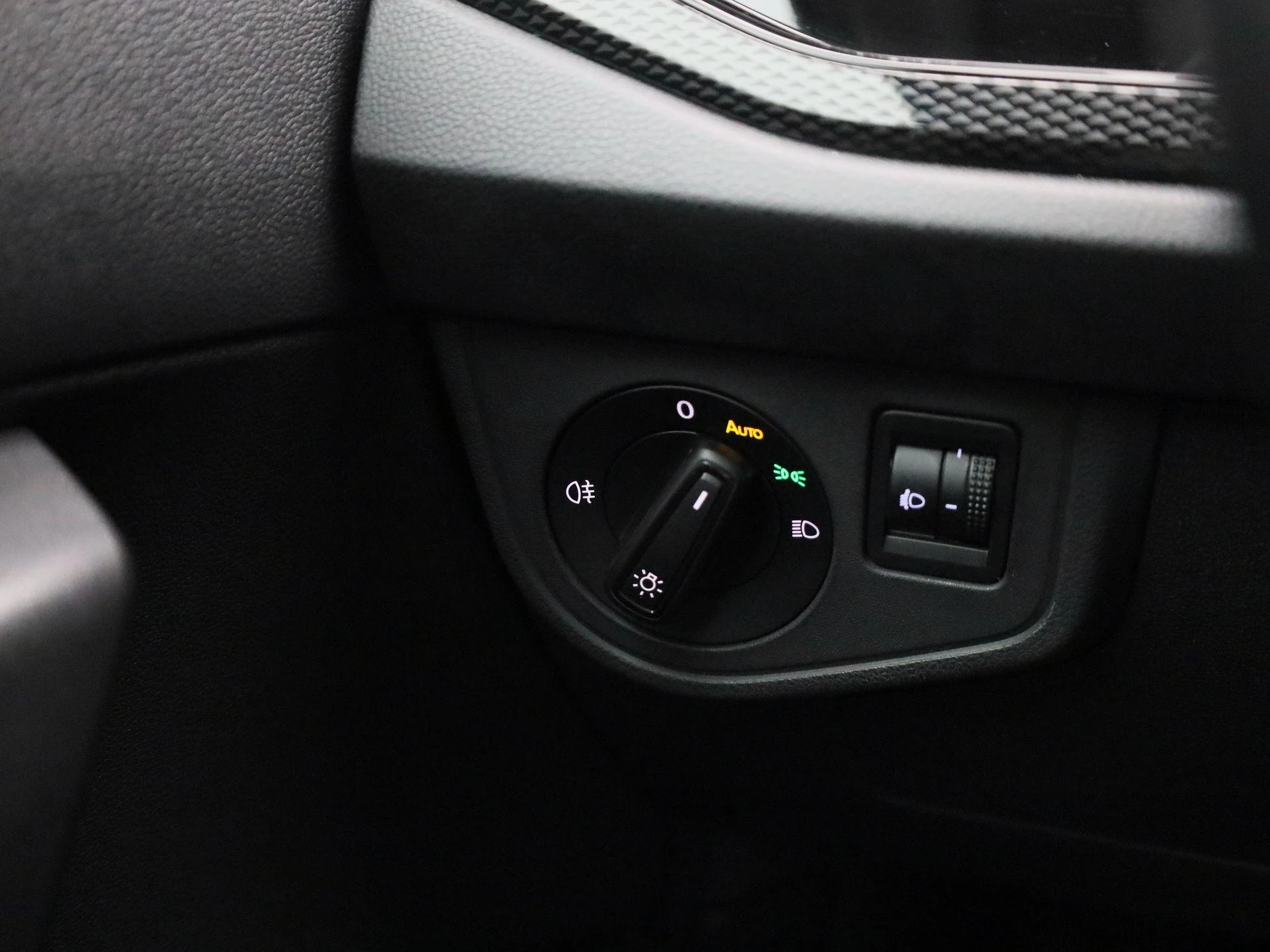 Volkswagen-Taigo-image-19