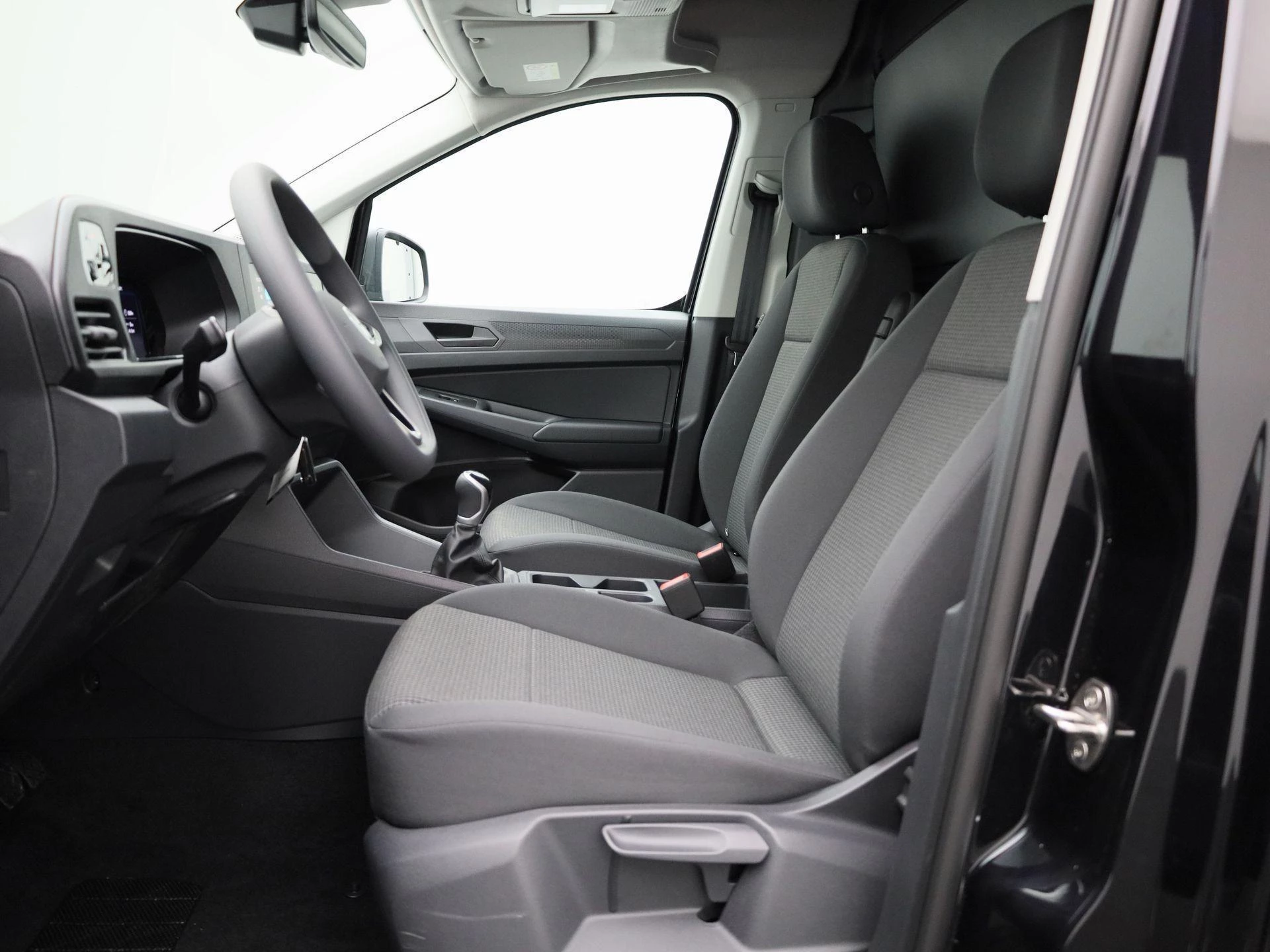 Volkswagen-Caddy-image-12