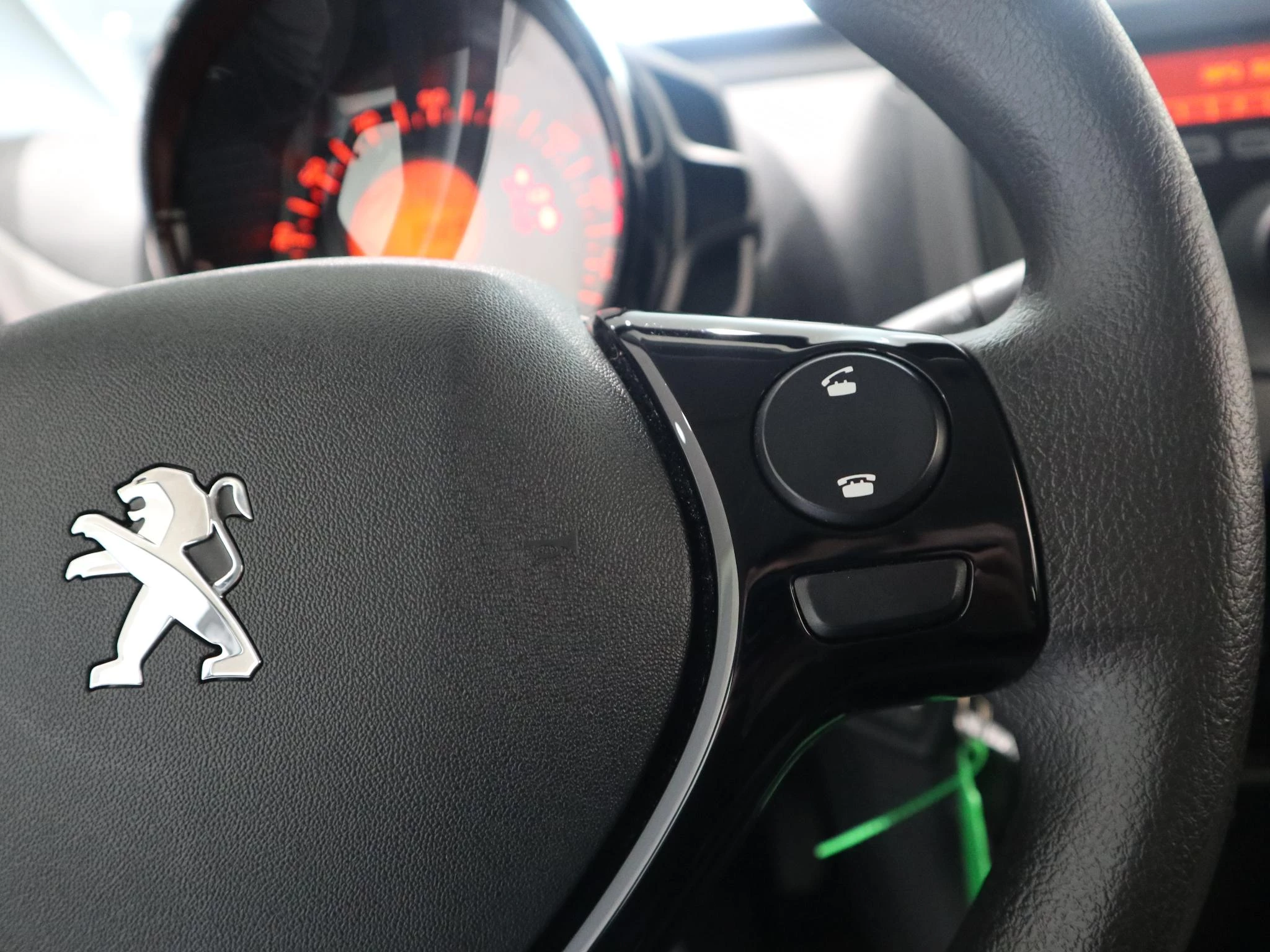 Peugeot-108-image-13